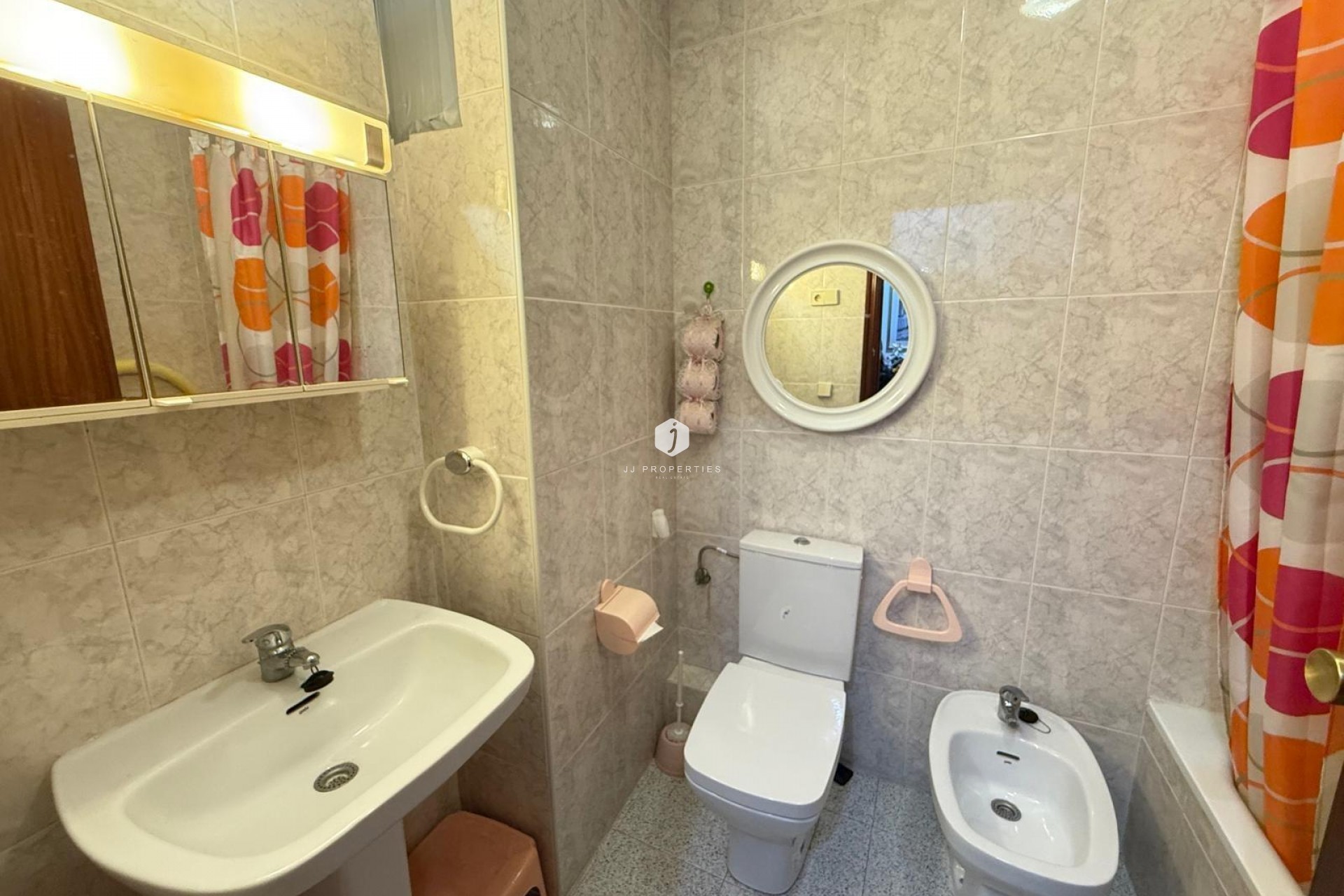 D'occasion - Appartement -
Torrevieja - Centro