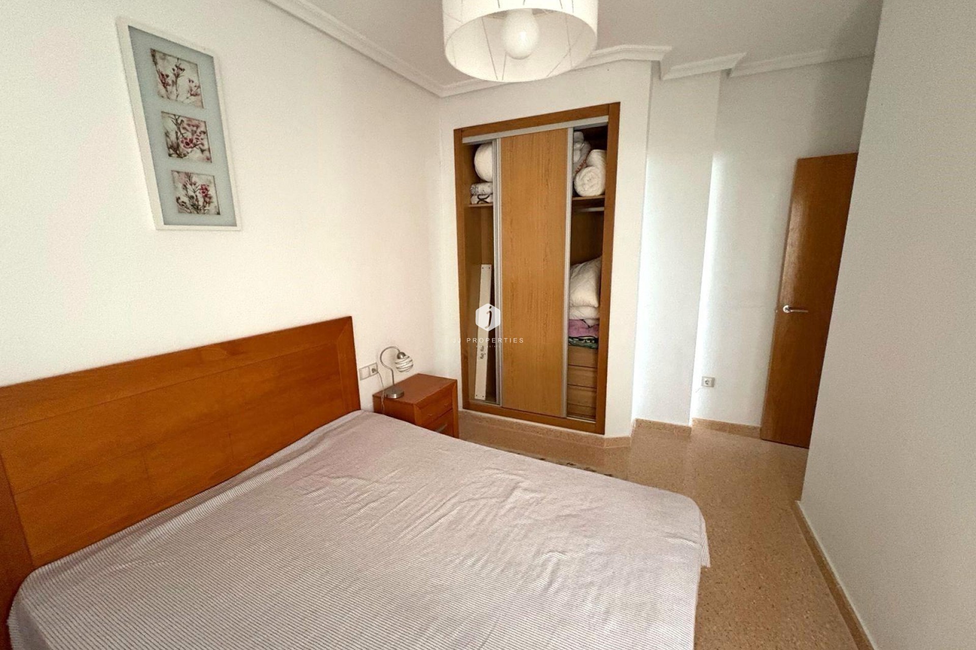 D'occasion - Appartement -
Torrevieja - Centro