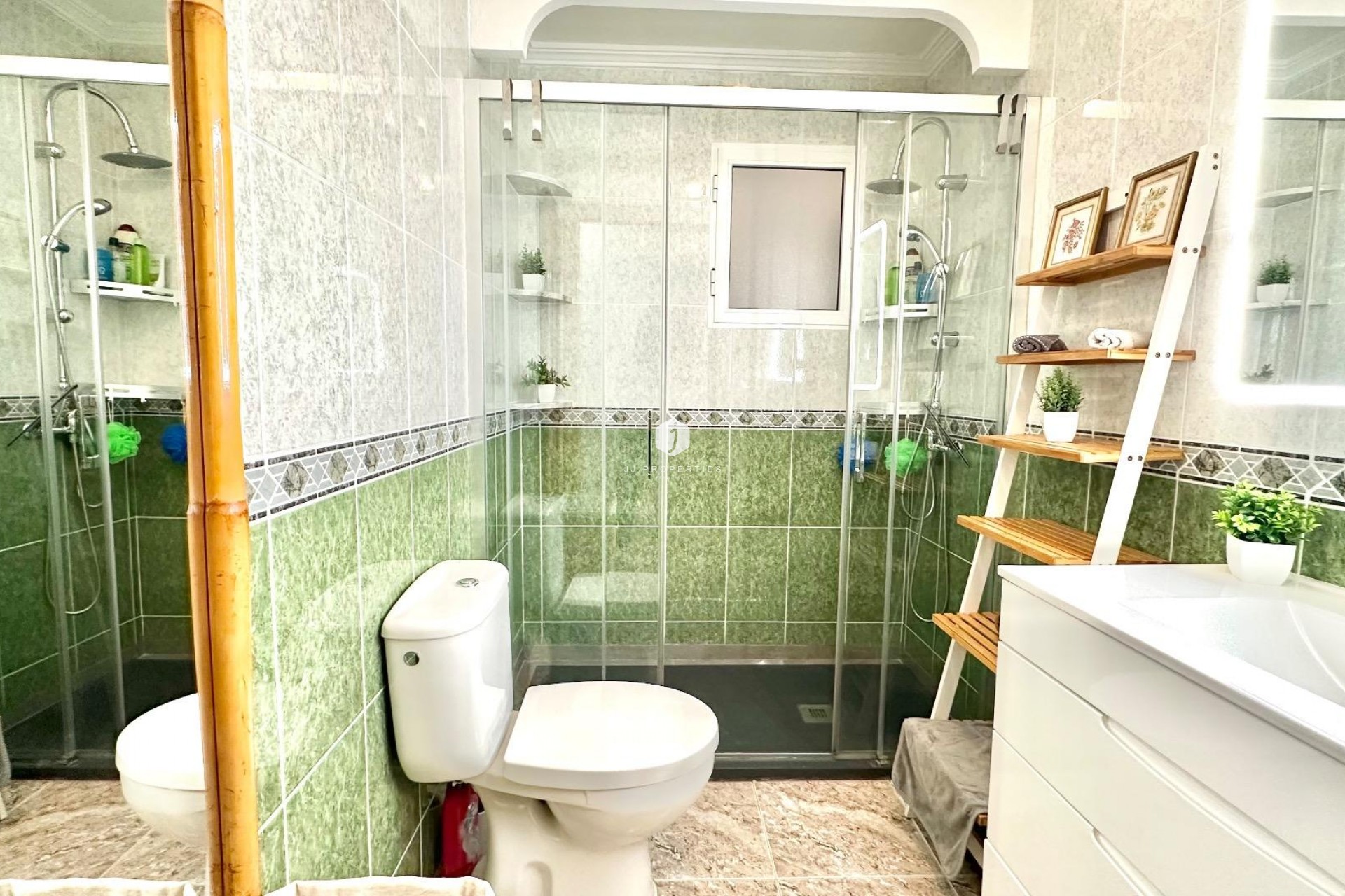 D'occasion - Appartement -
Torrevieja - Centro