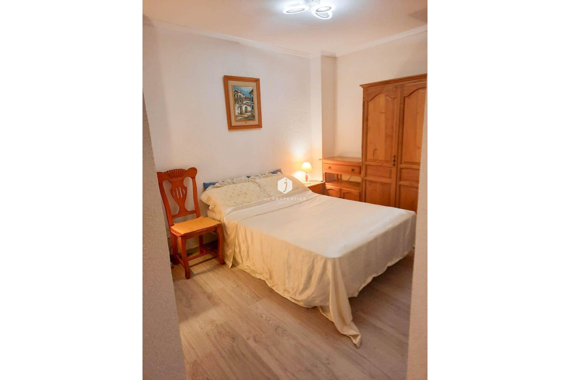 D'occasion - Appartement -
Torrevieja - Centro