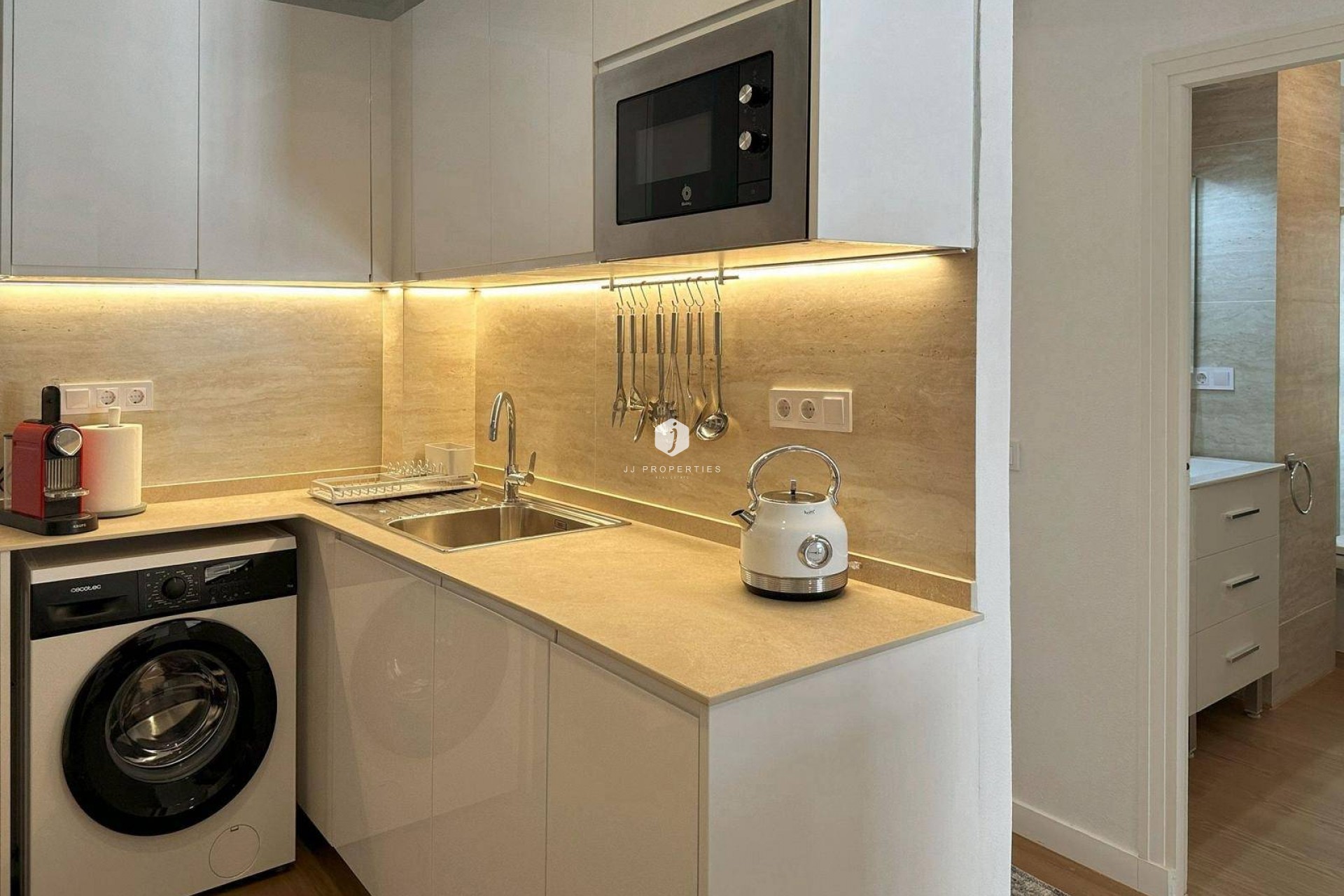 D'occasion - Appartement -
Torrevieja - Centro