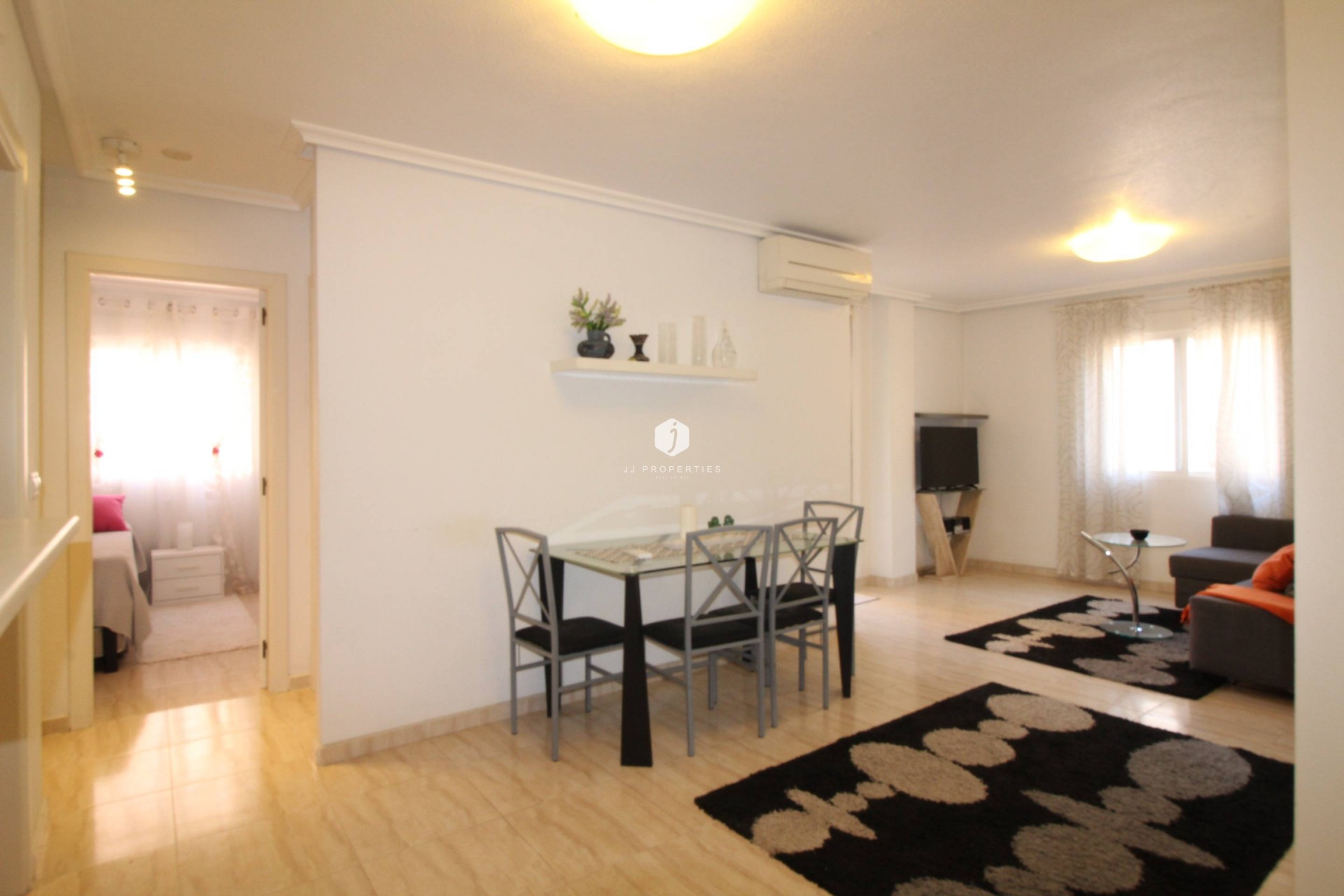 D'occasion - Appartement -
Torrevieja - Centro