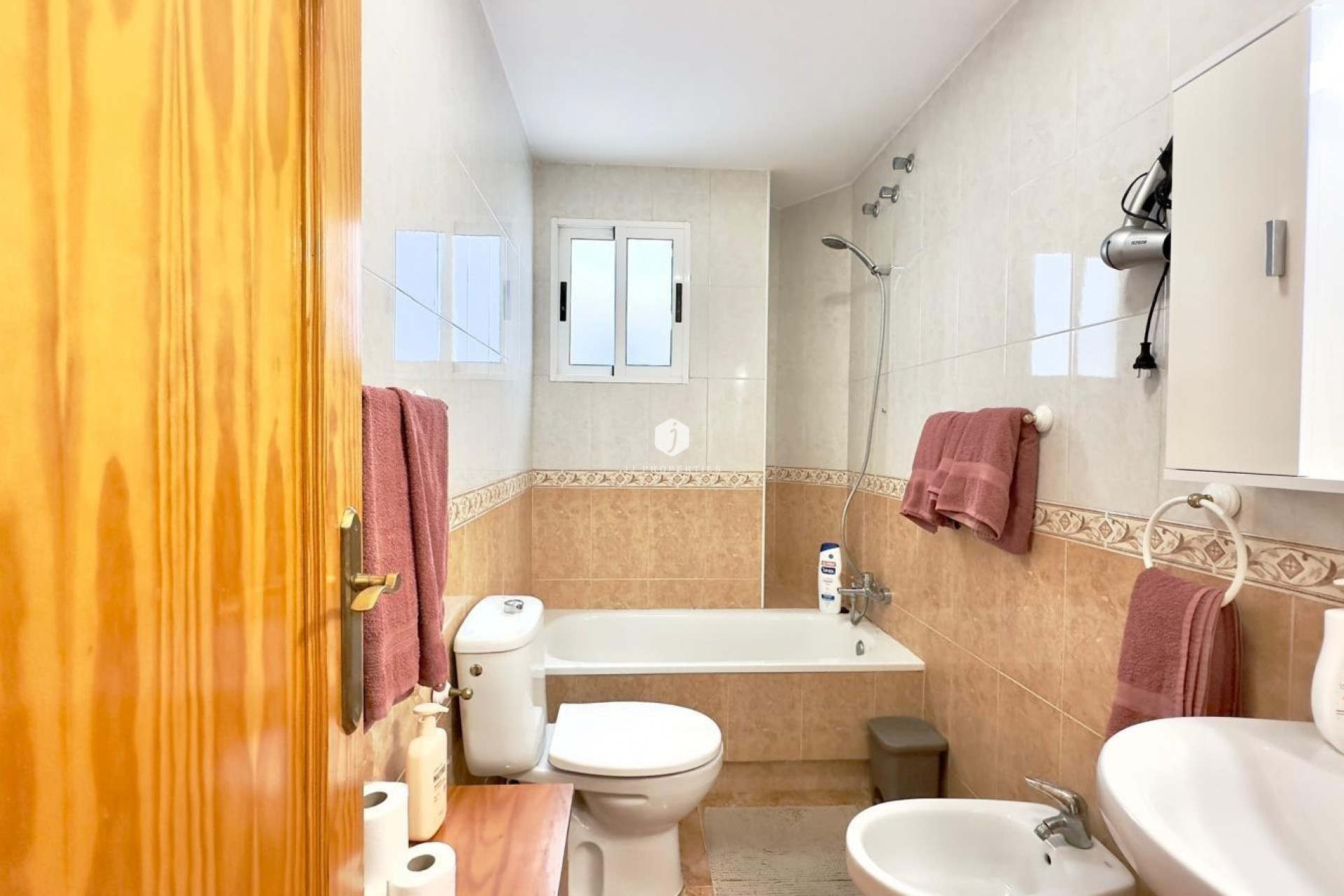 D'occasion - Appartement -
Torrevieja - Centro