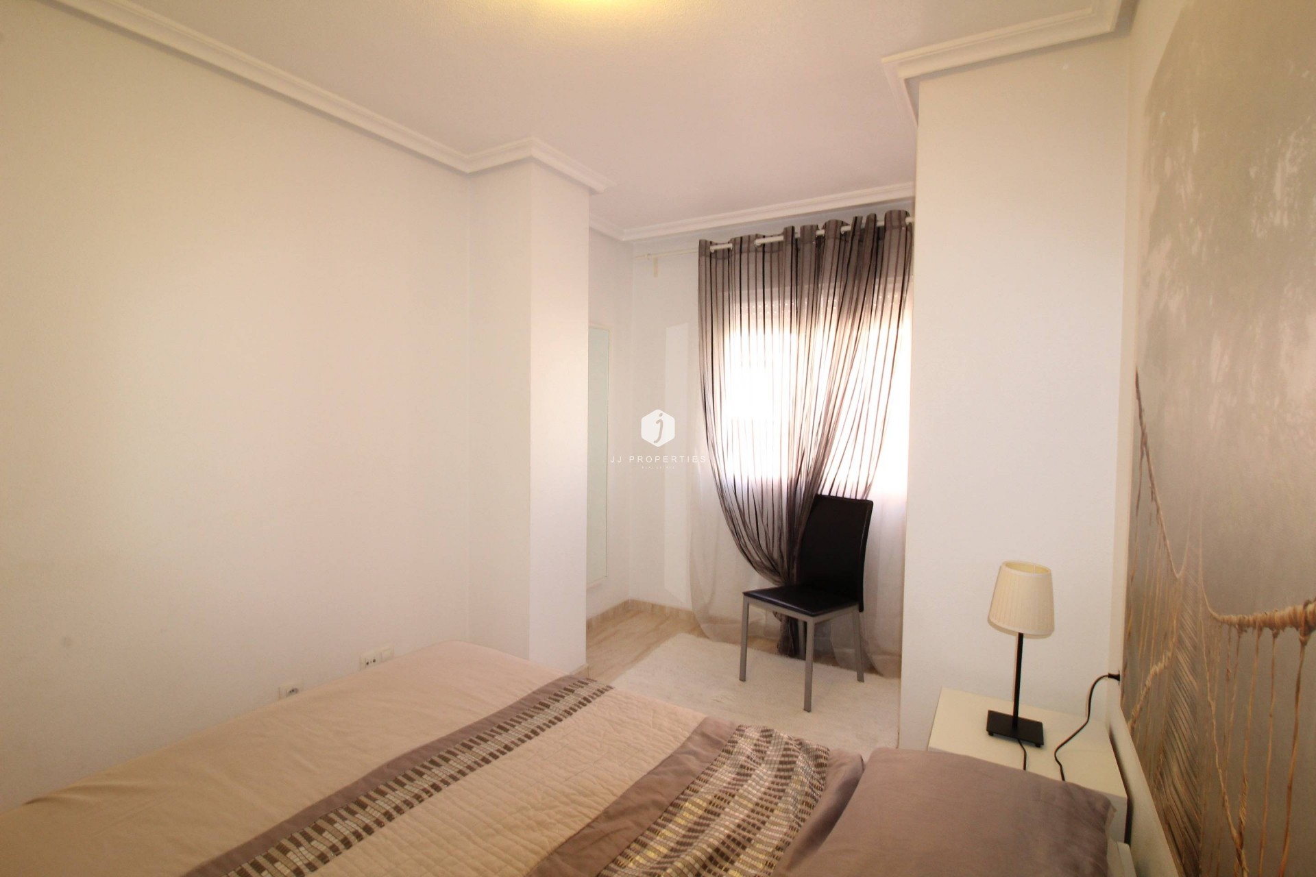 D'occasion - Appartement -
Torrevieja - Centro