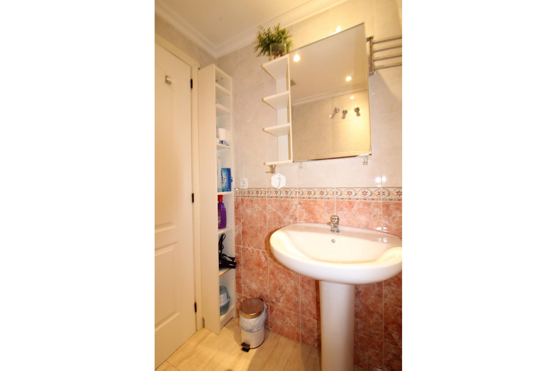 D'occasion - Appartement -
Torrevieja - Centro