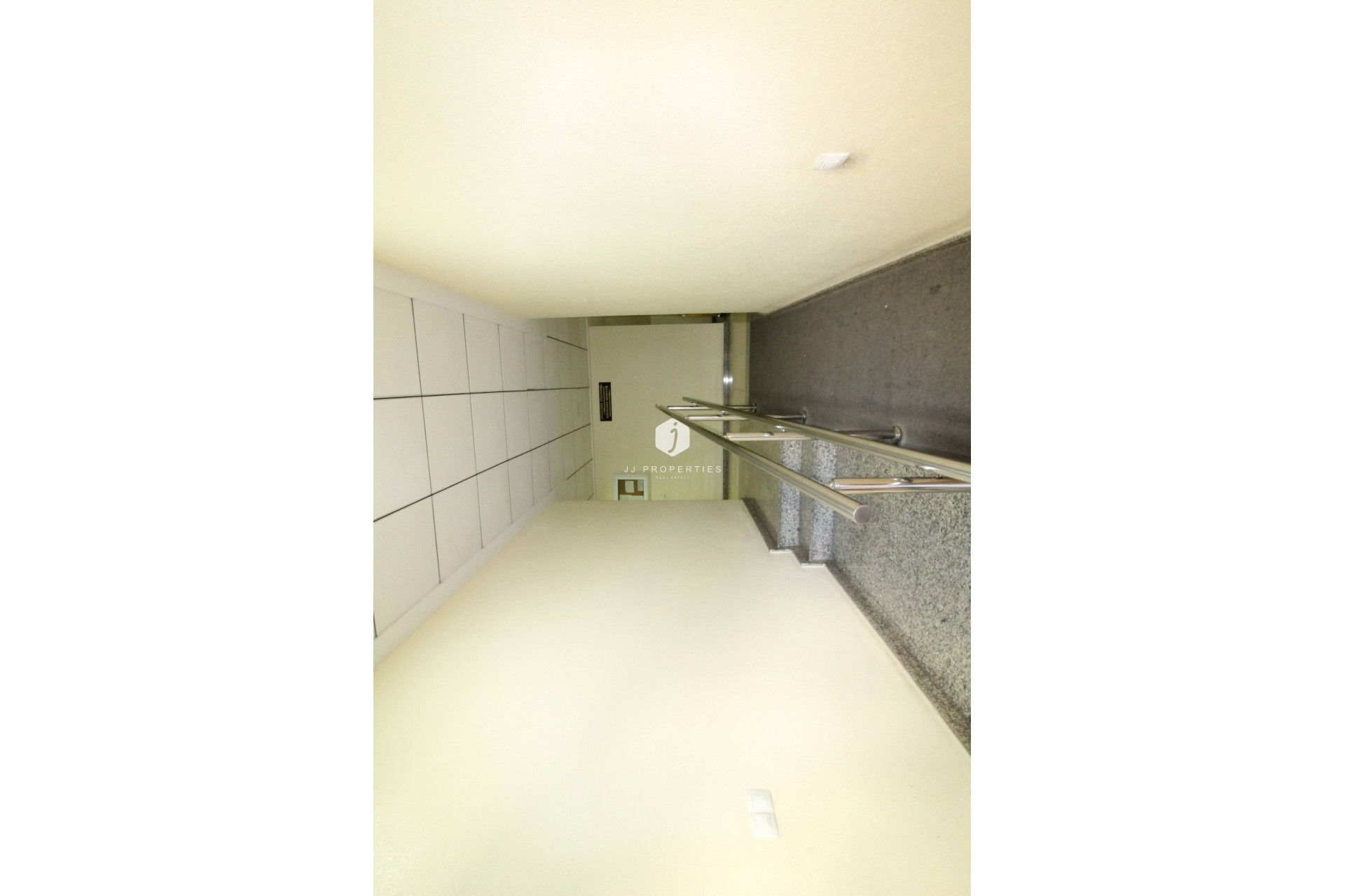 D'occasion - Appartement -
Torrevieja - Centro