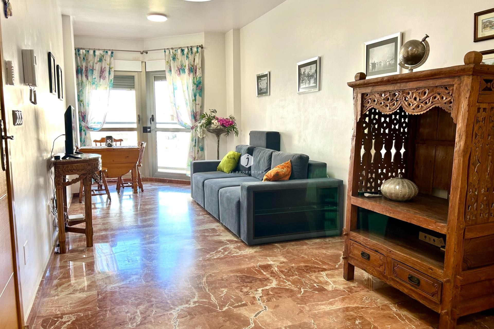 D'occasion - Appartement -
Torrevieja - Centro