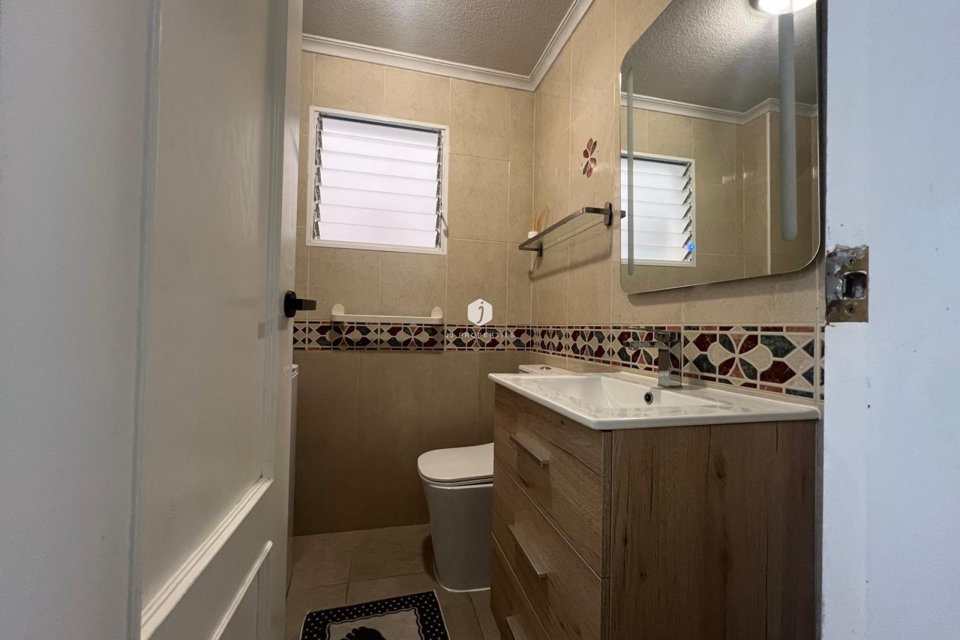 D'occasion - Appartement -
Torrevieja - Centro