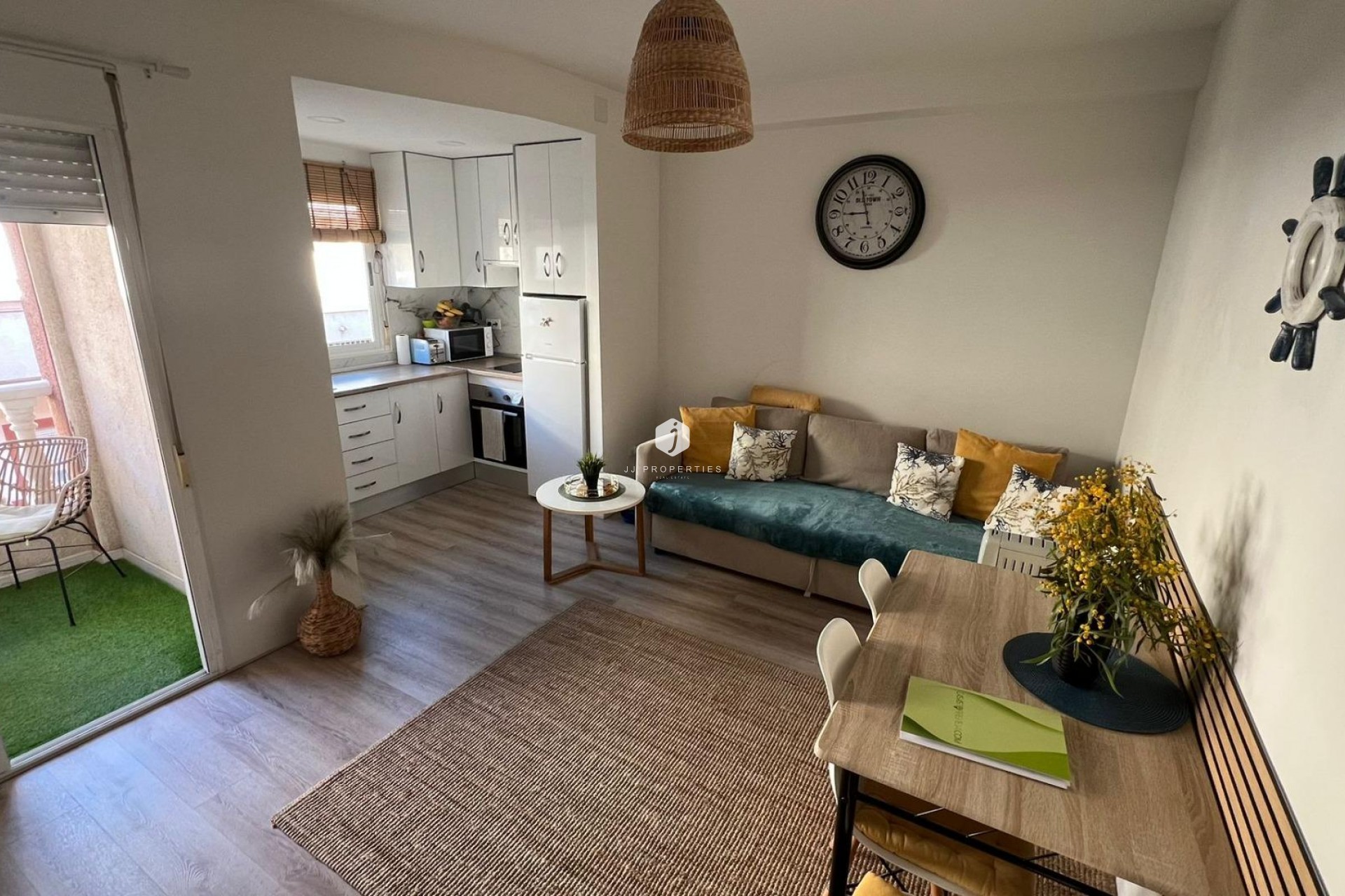 D'occasion - Appartement -
Torrevieja - Centro