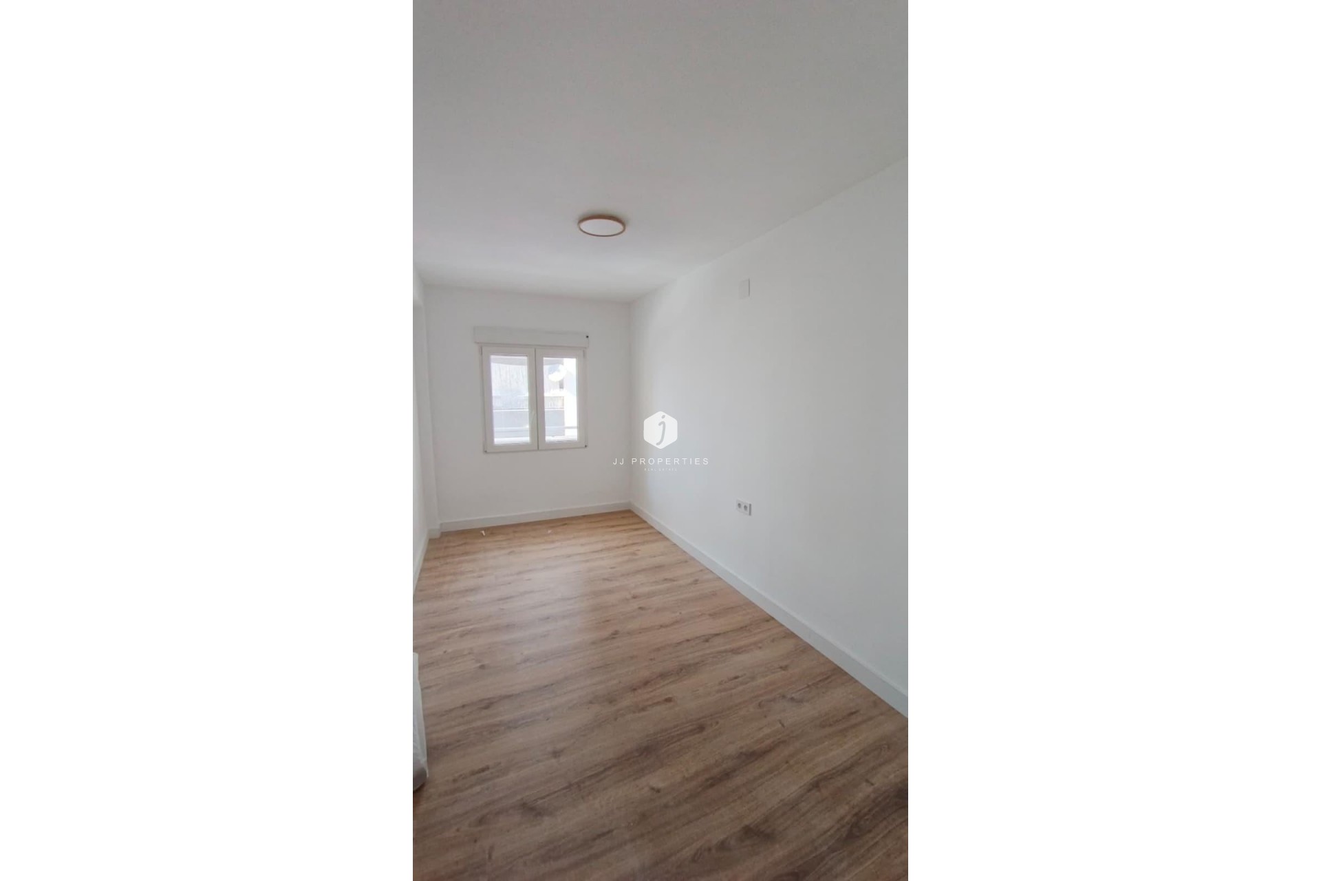 D'occasion - Appartement -
Torrevieja - Centro