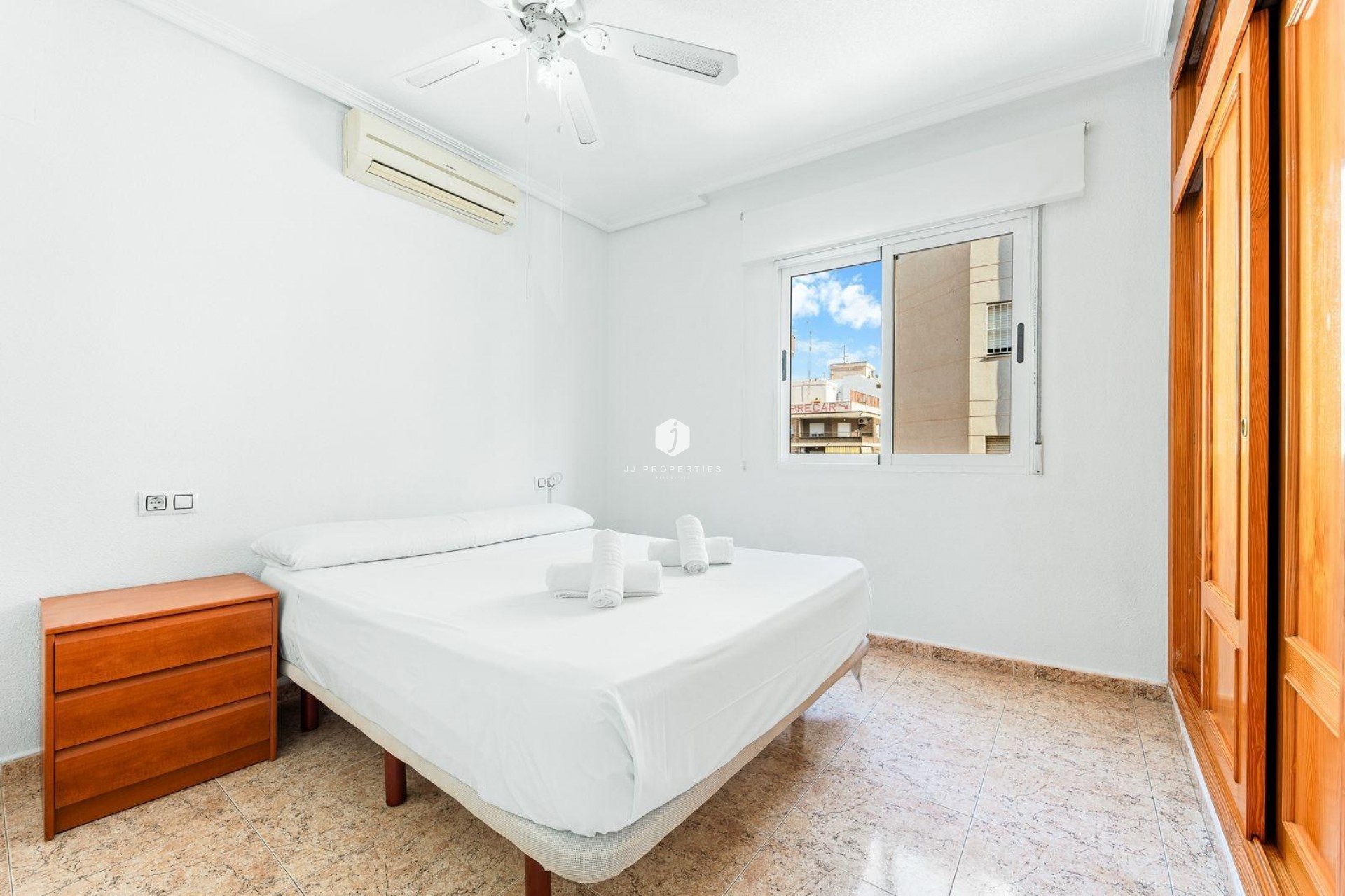 D'occasion - Appartement -
Torrevieja - Centro