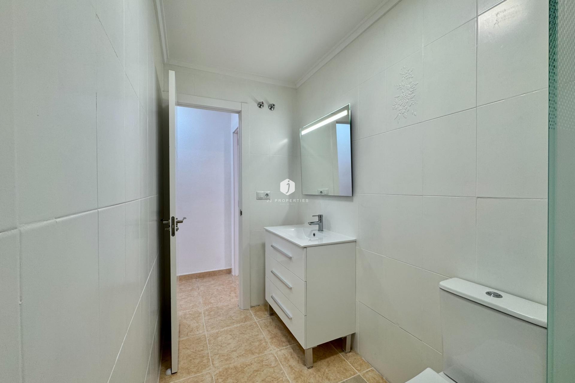 D'occasion - Appartement -
Torrevieja - Centro