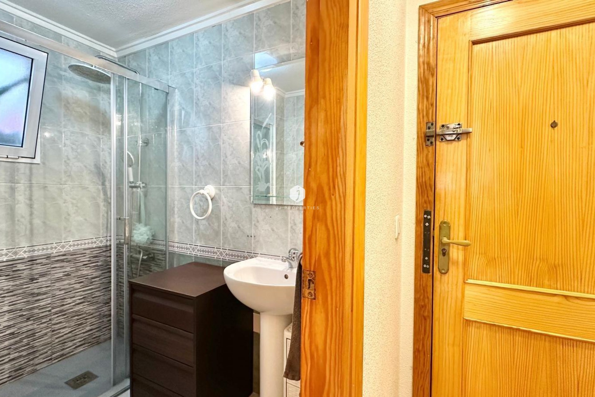 D'occasion - Appartement -
Torrevieja - Centro