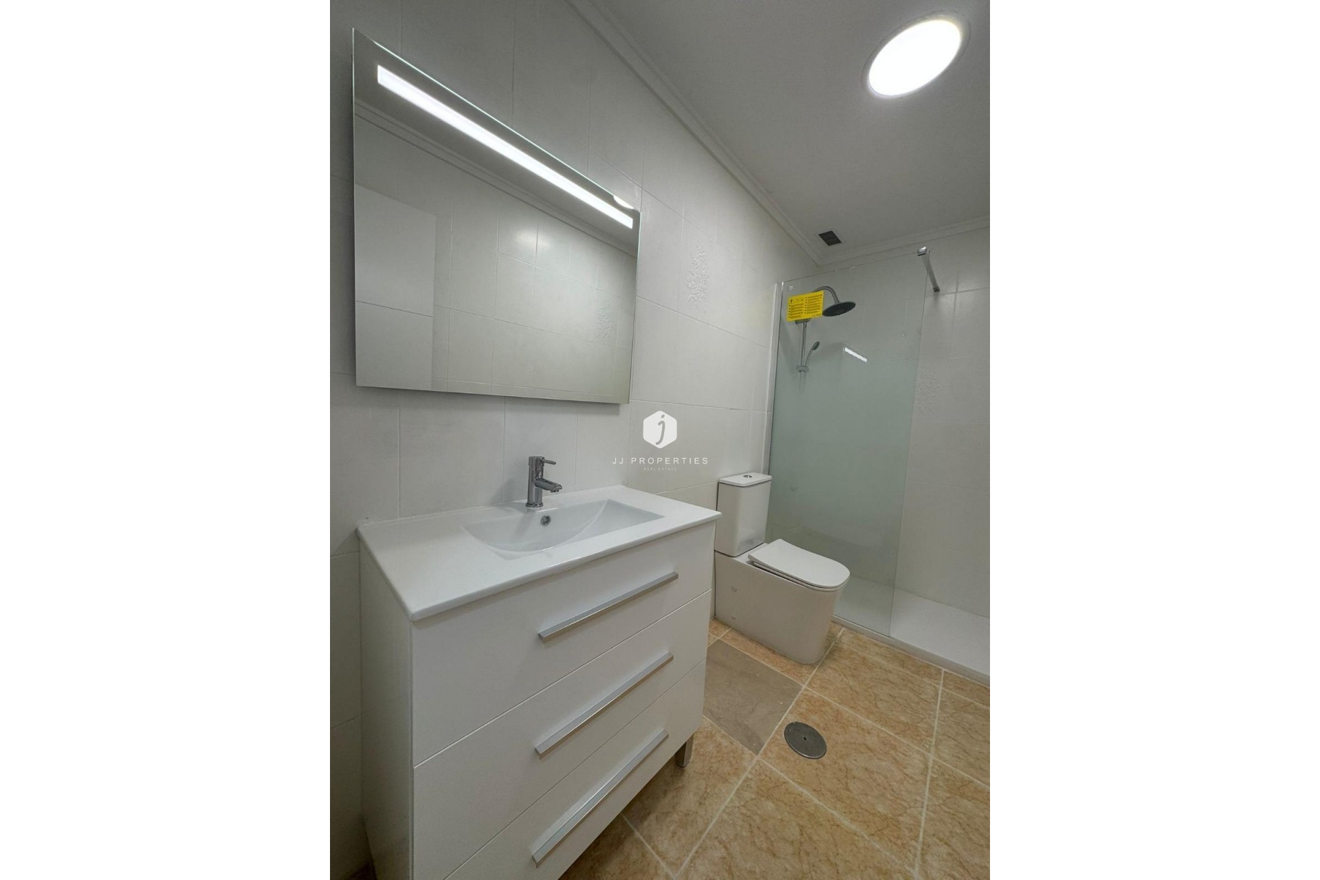 D'occasion - Appartement -
Torrevieja - Centro