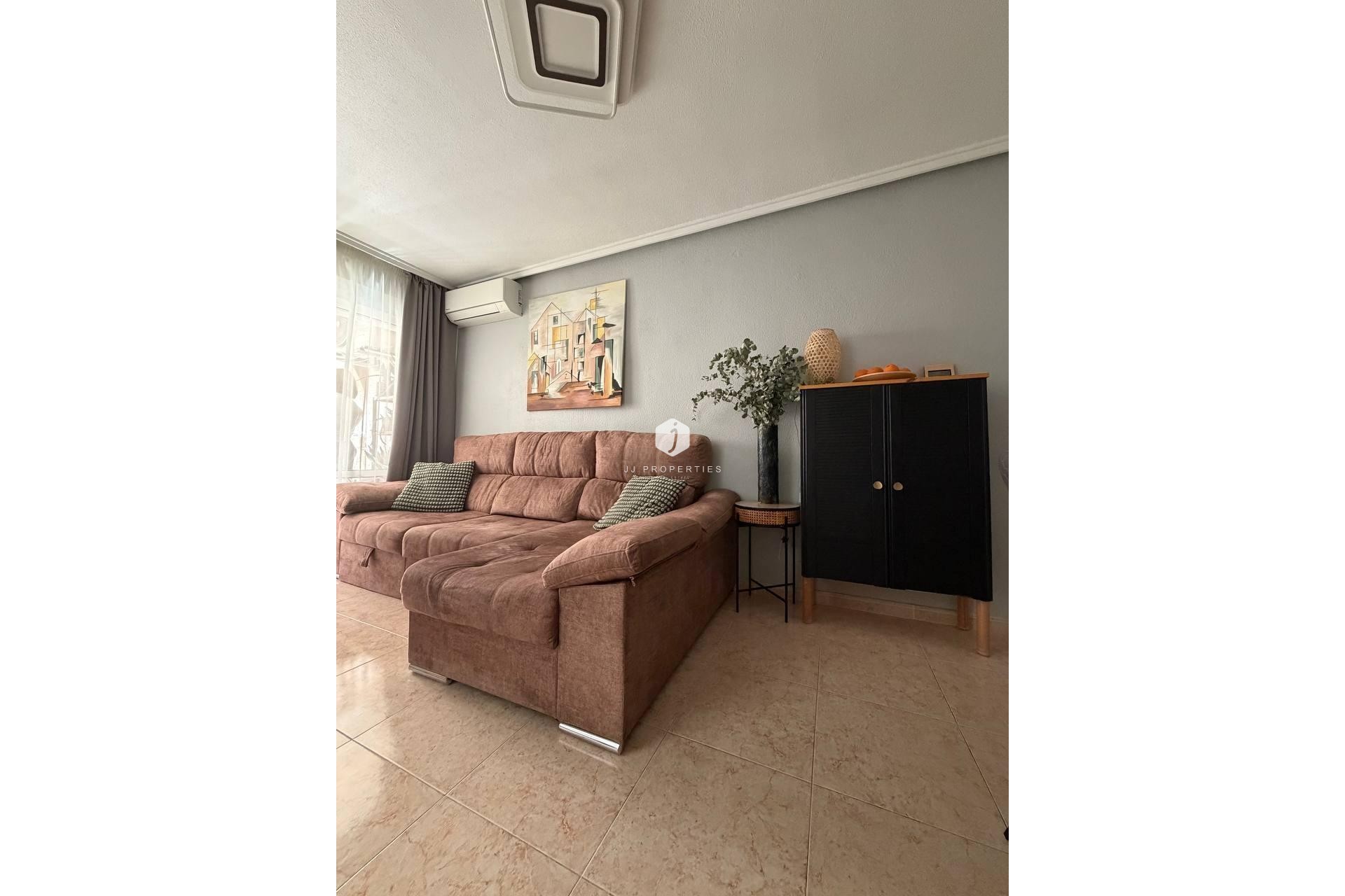 D'occasion - Appartement -
Torrevieja - Centro