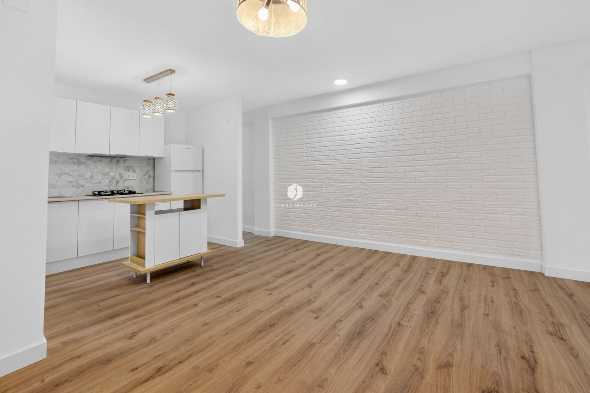 D'occasion - Appartement -
Torrevieja - Centro