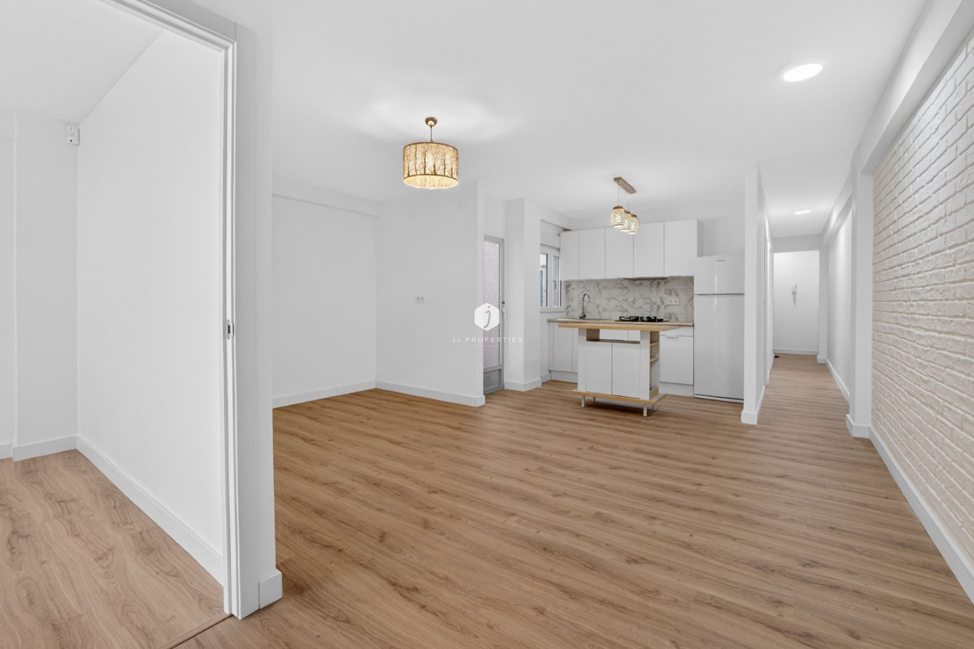 D'occasion - Appartement -
Torrevieja - Centro