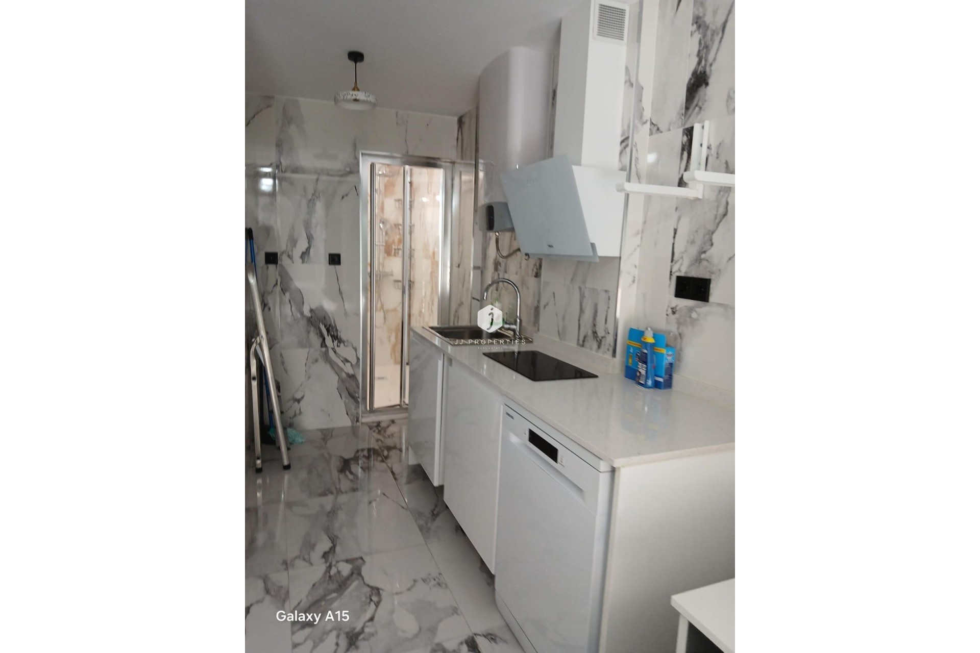 D'occasion - Appartement -
Torrevieja - Centro