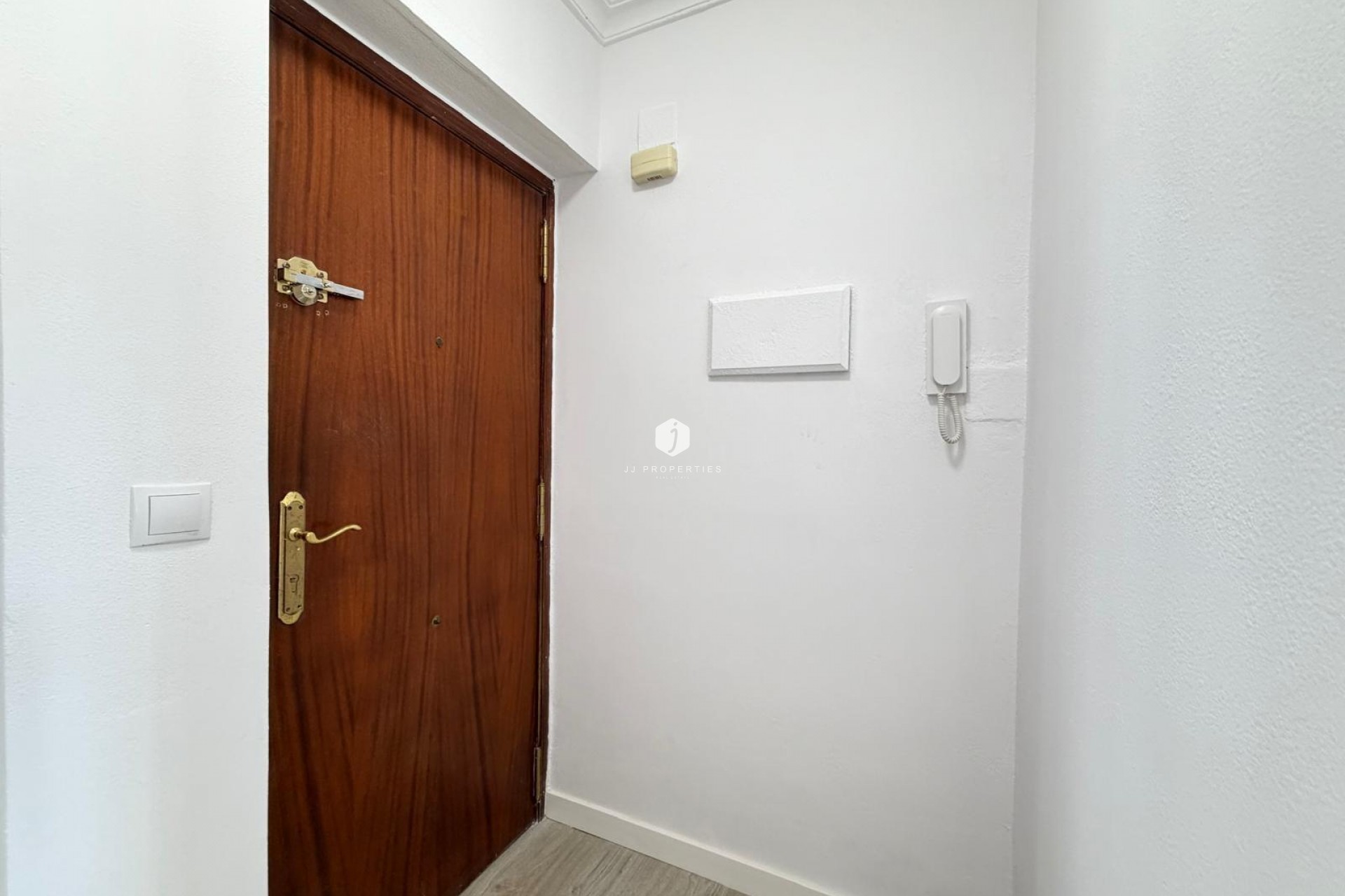 D'occasion - Appartement -
Torrevieja - Centro