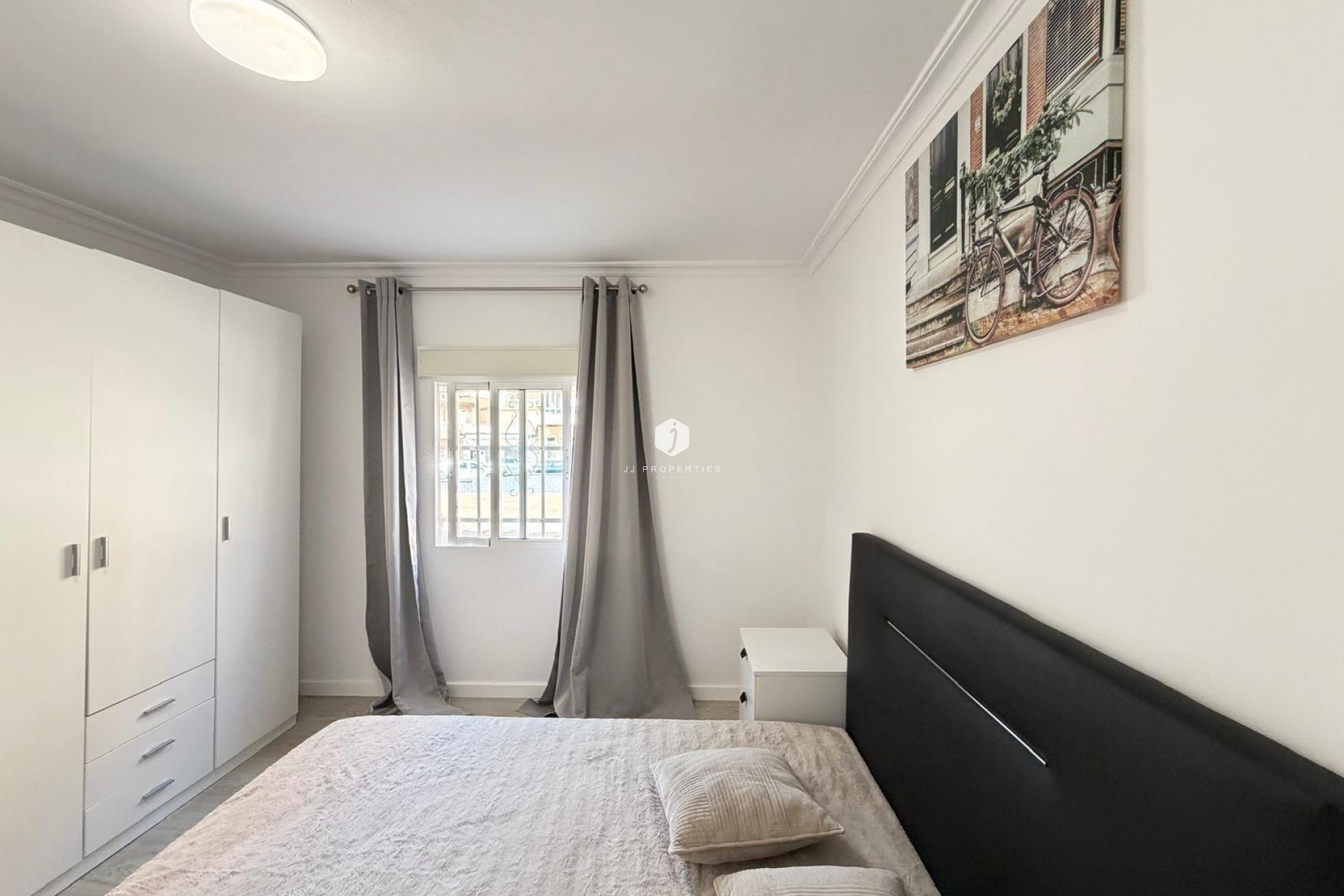 D'occasion - Appartement -
Torrevieja - Centro