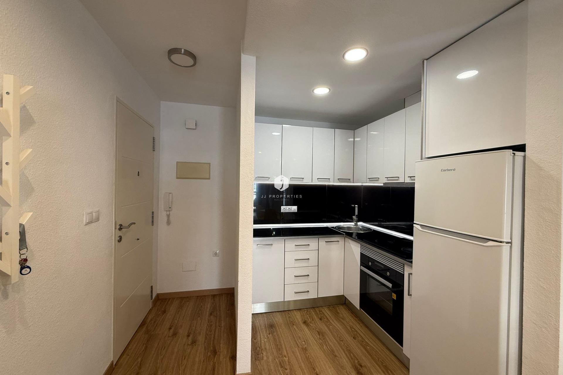 D'occasion - Appartement -
Torrevieja - Centro
