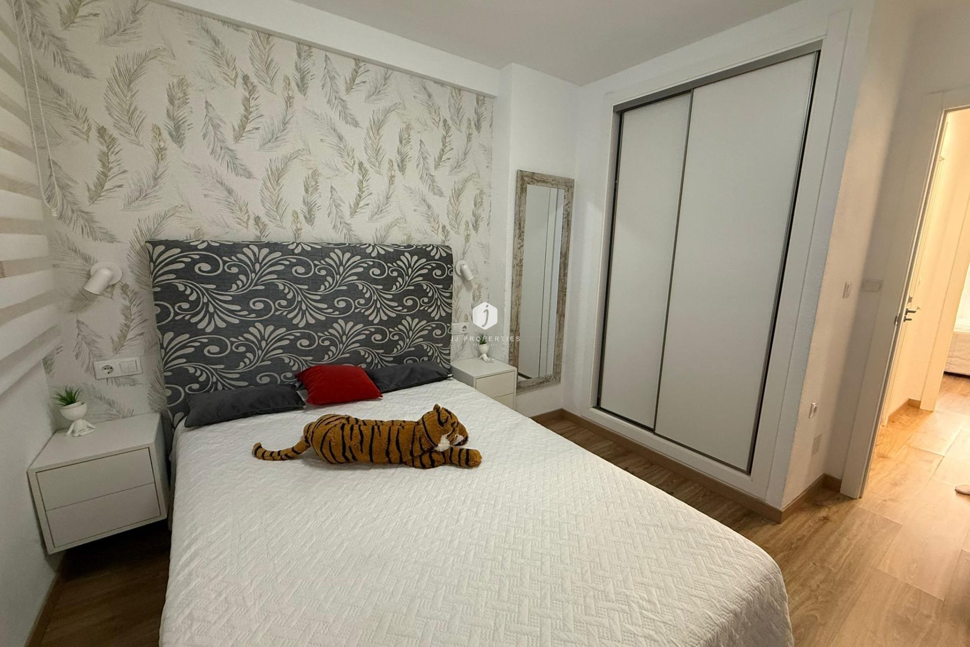 D'occasion - Appartement -
Torrevieja - Centro