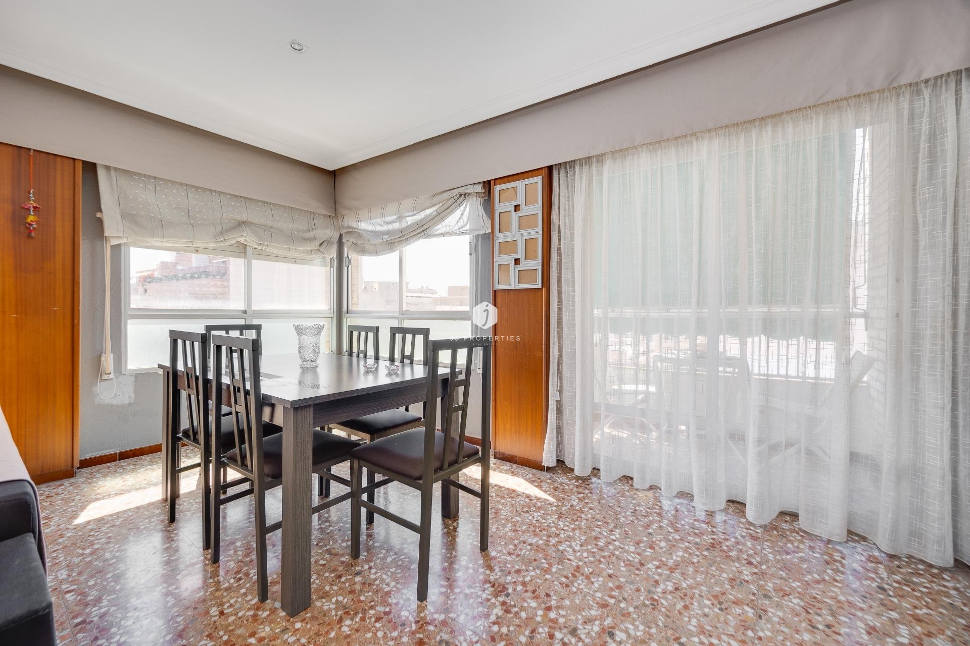 D'occasion - Appartement -
Torrevieja - Centro