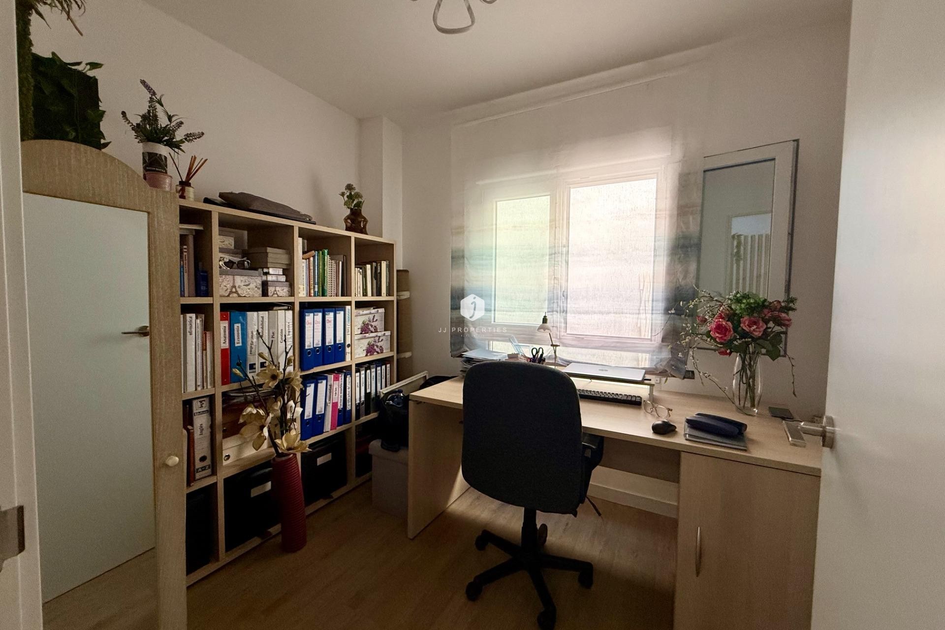D'occasion - Appartement -
Torrevieja - Centro