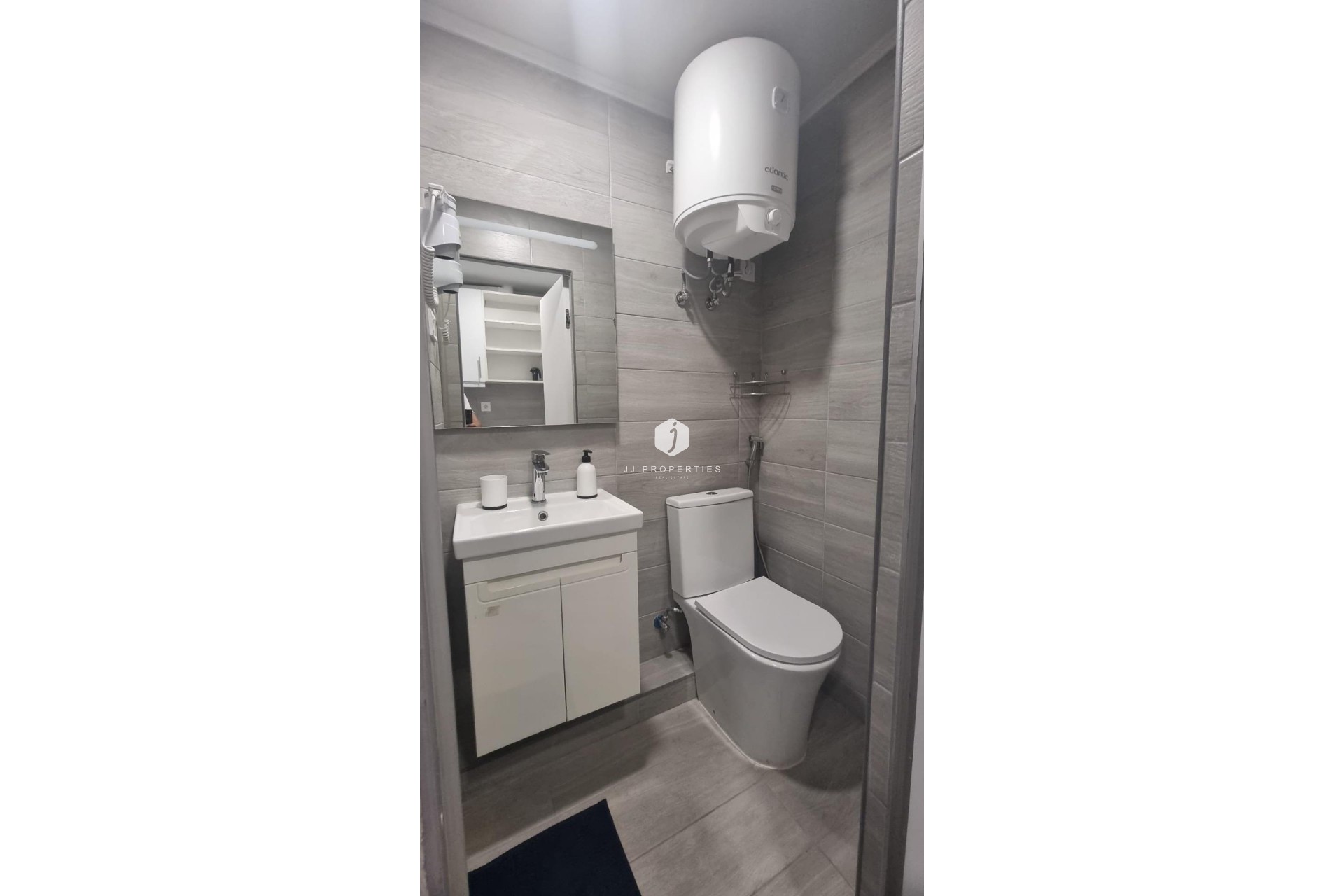 D'occasion - Appartement -
Torrevieja - Centro