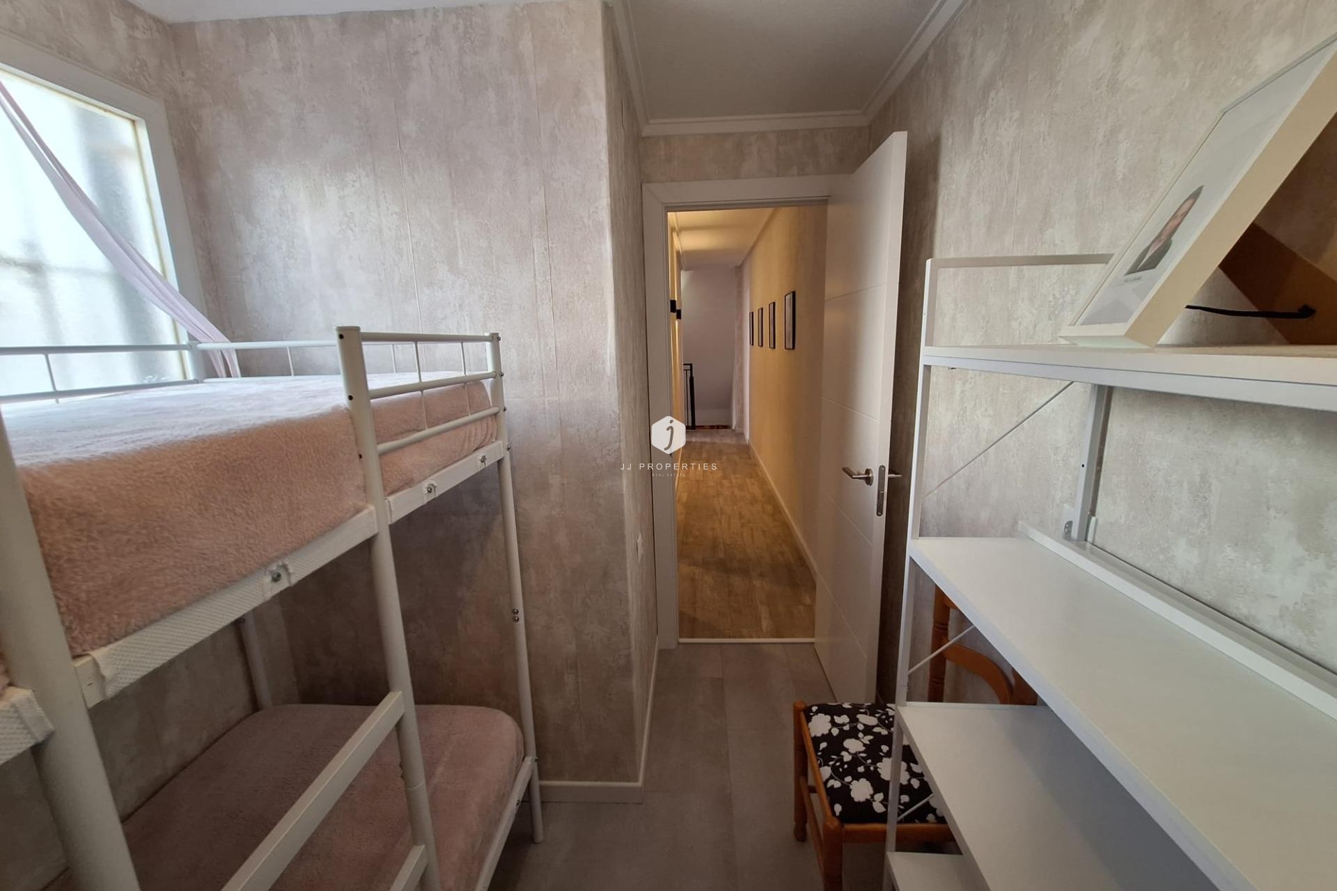 D'occasion - Appartement -
Torrevieja - Centro