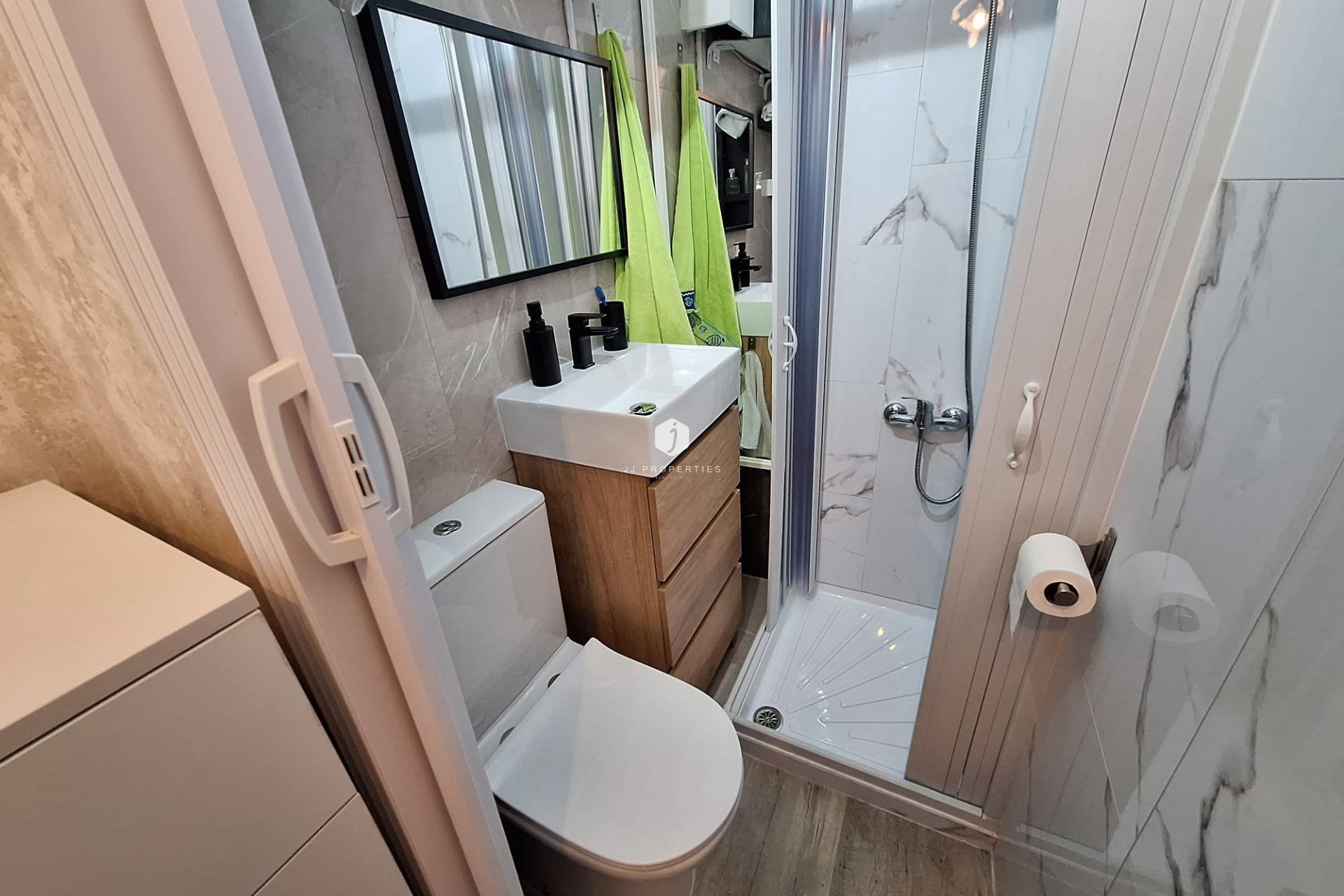 D'occasion - Appartement -
Torrevieja - Centro