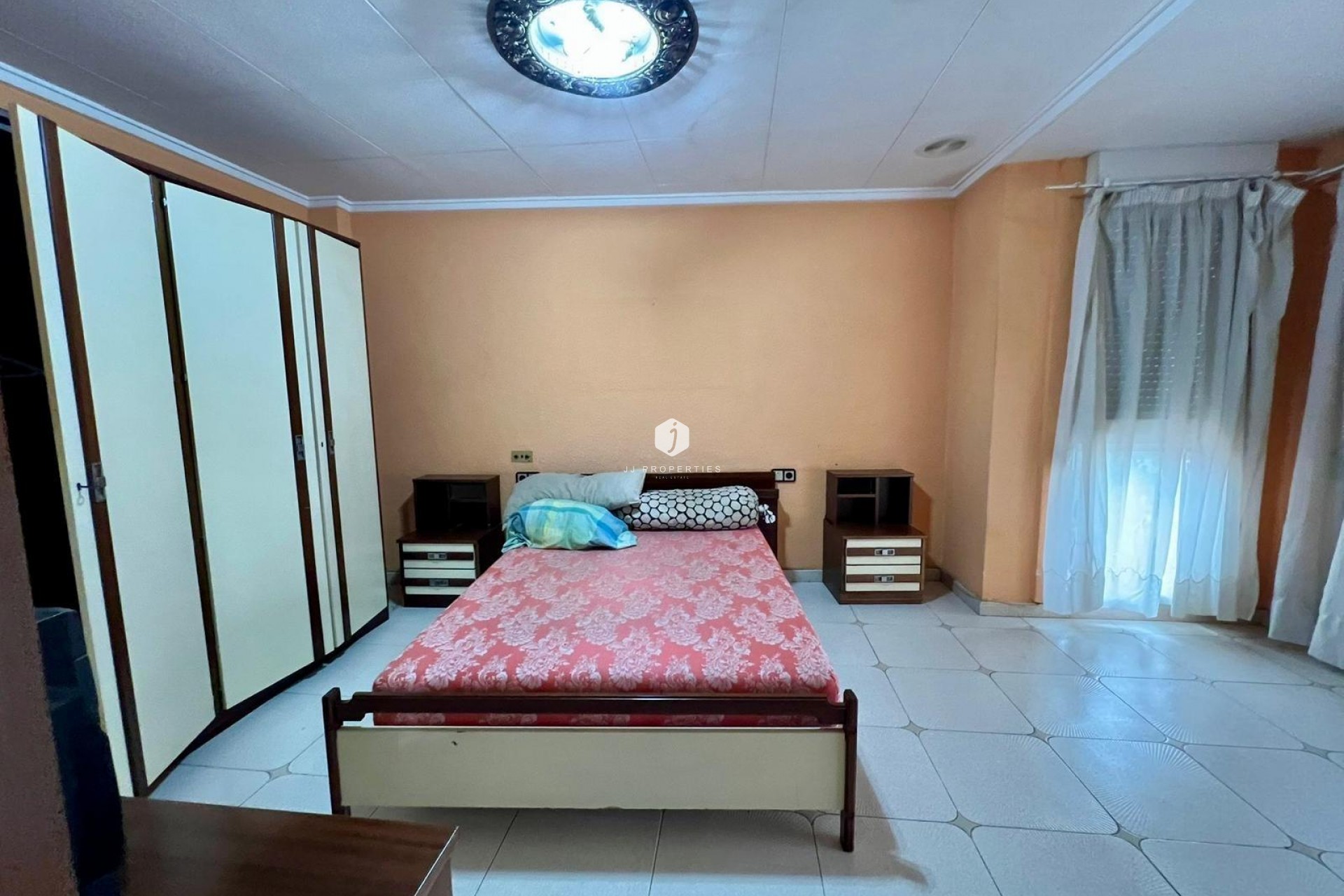 D'occasion - Appartement -
Torrevieja - Centro