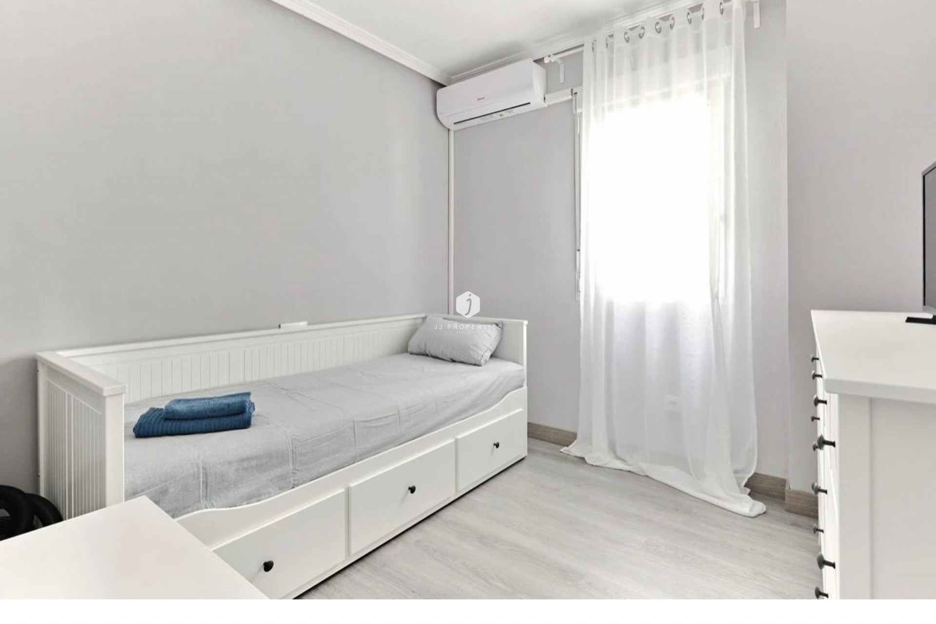 D'occasion - Appartement -
Torrevieja - Centro