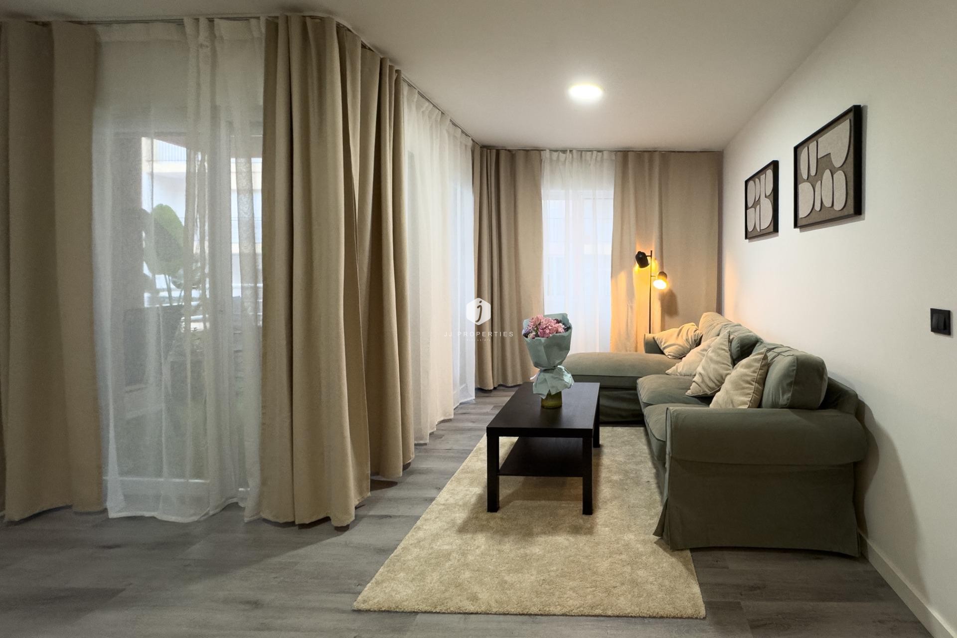 D'occasion - Appartement -
Torrevieja - Centro