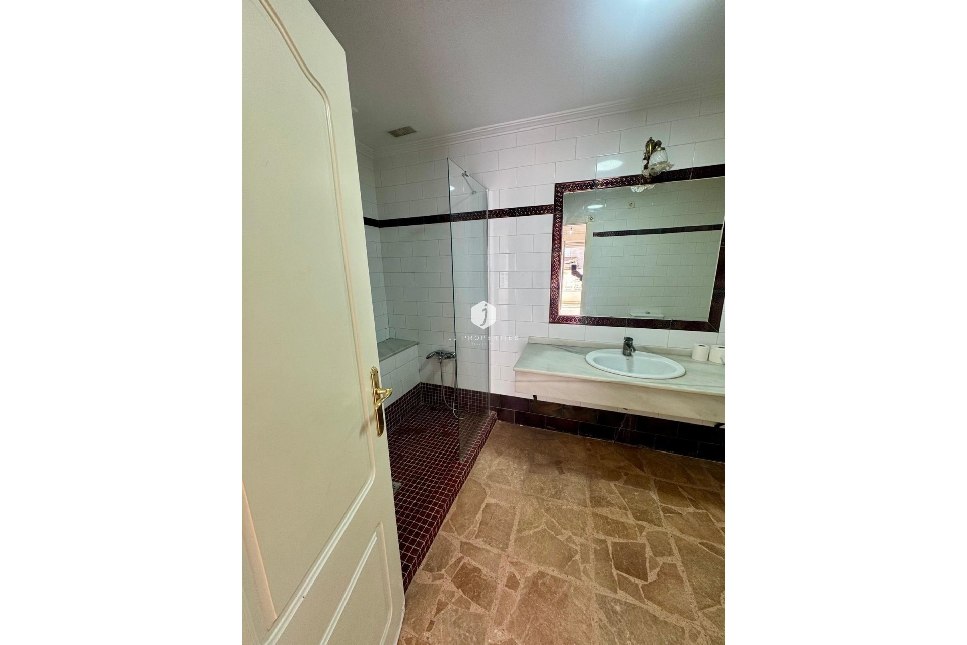 D'occasion - Appartement -
Torrevieja - Centro