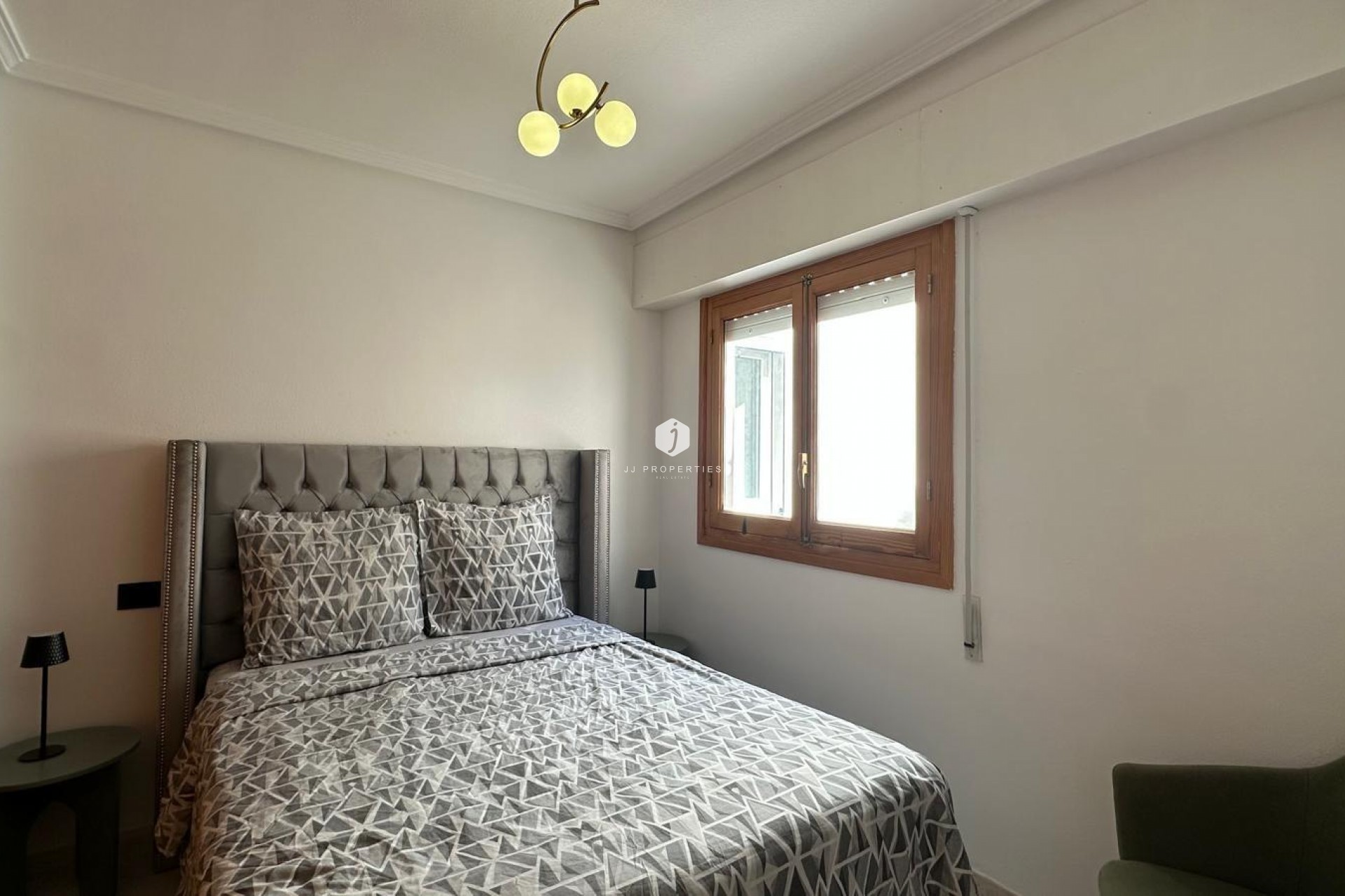 D'occasion - Appartement -
Torrevieja - Centro