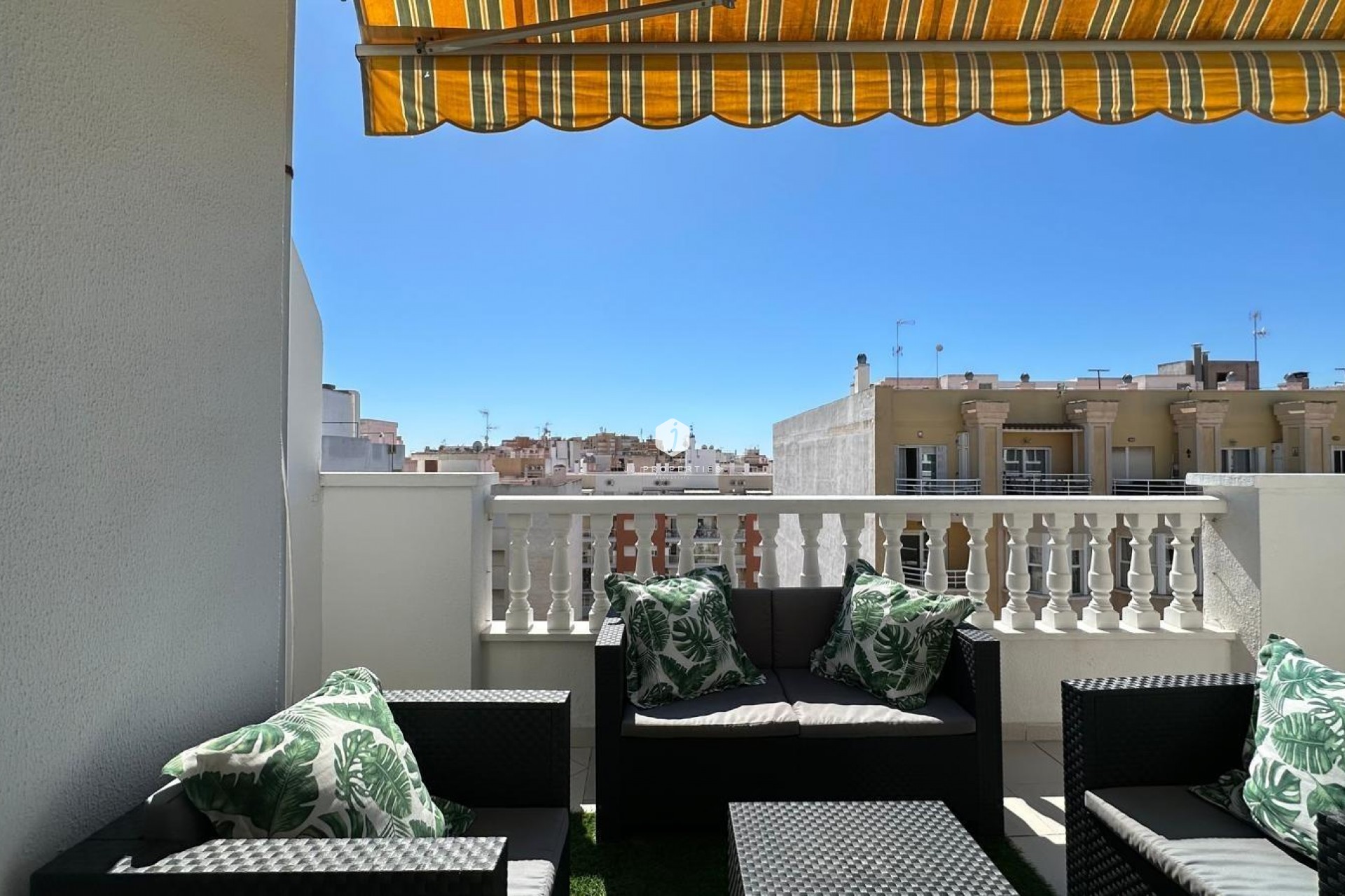 D'occasion - Appartement -
Torrevieja - Centro