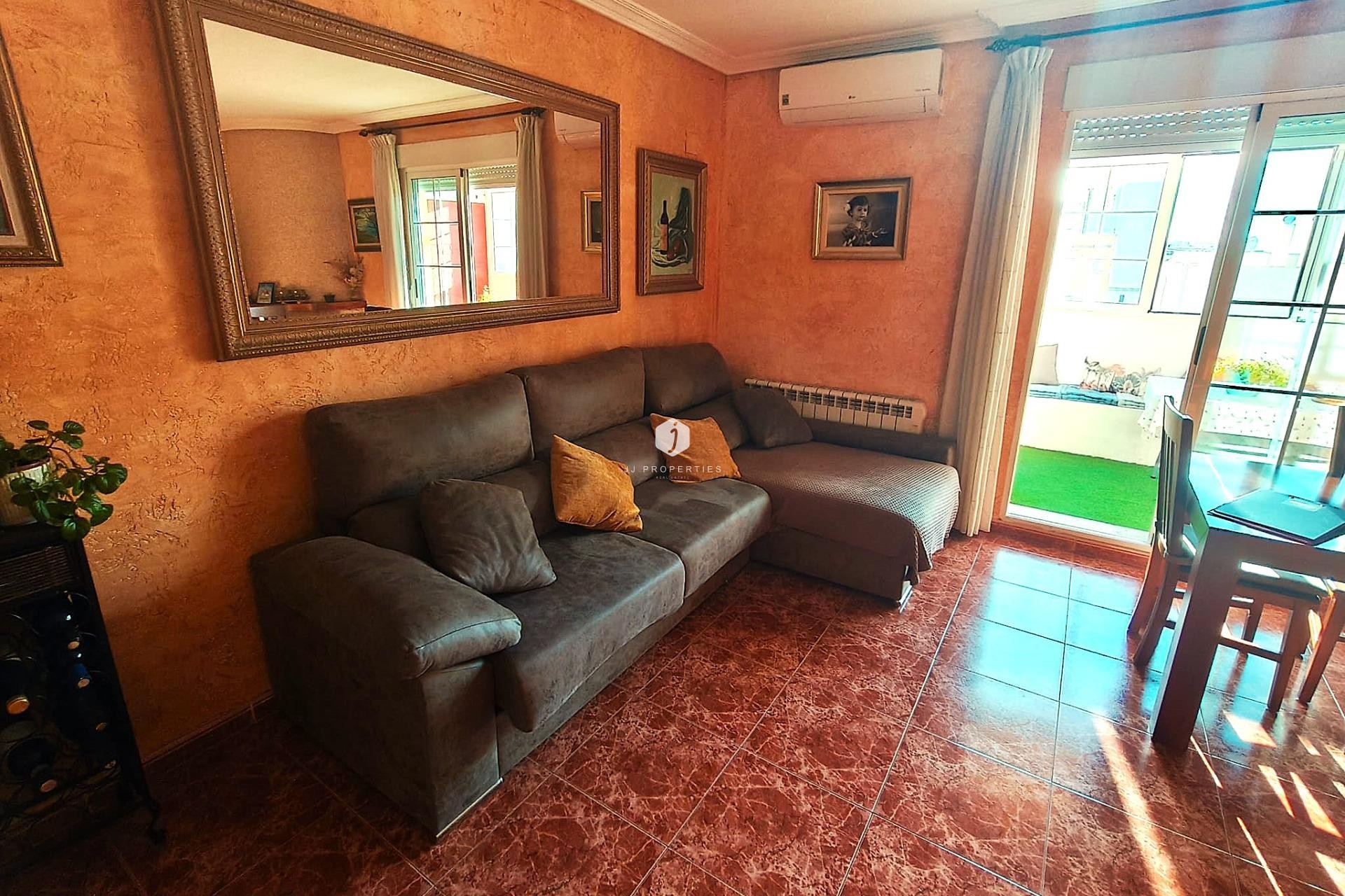 D'occasion - Appartement -
Torrevieja - Centro