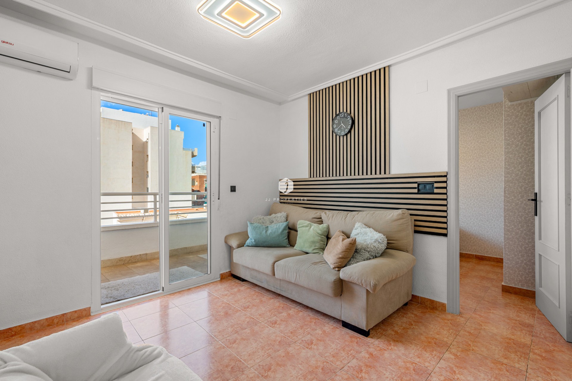 D'occasion - Appartement -
Torrevieja - Costa Blanca