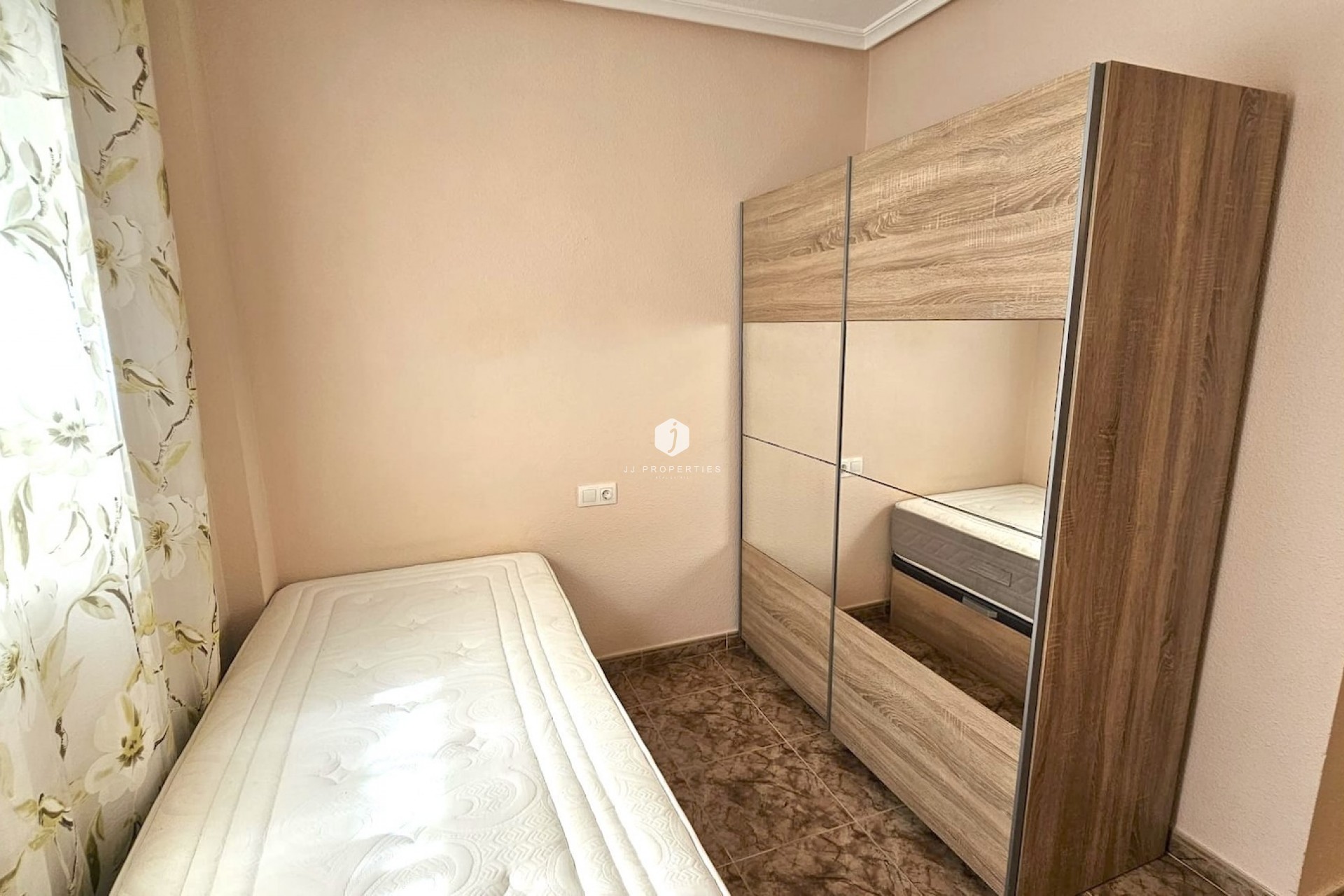 D'occasion - Appartement -
Torrevieja - Costa Blanca