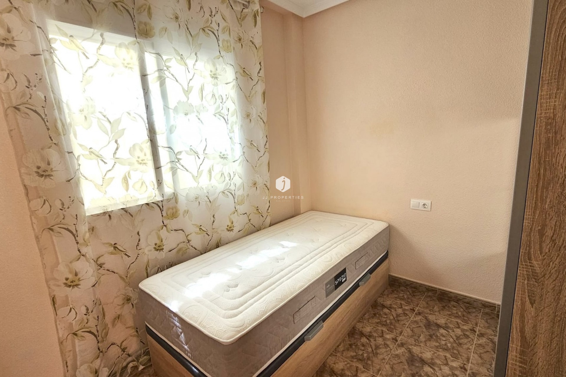 D'occasion - Appartement -
Torrevieja - Costa Blanca