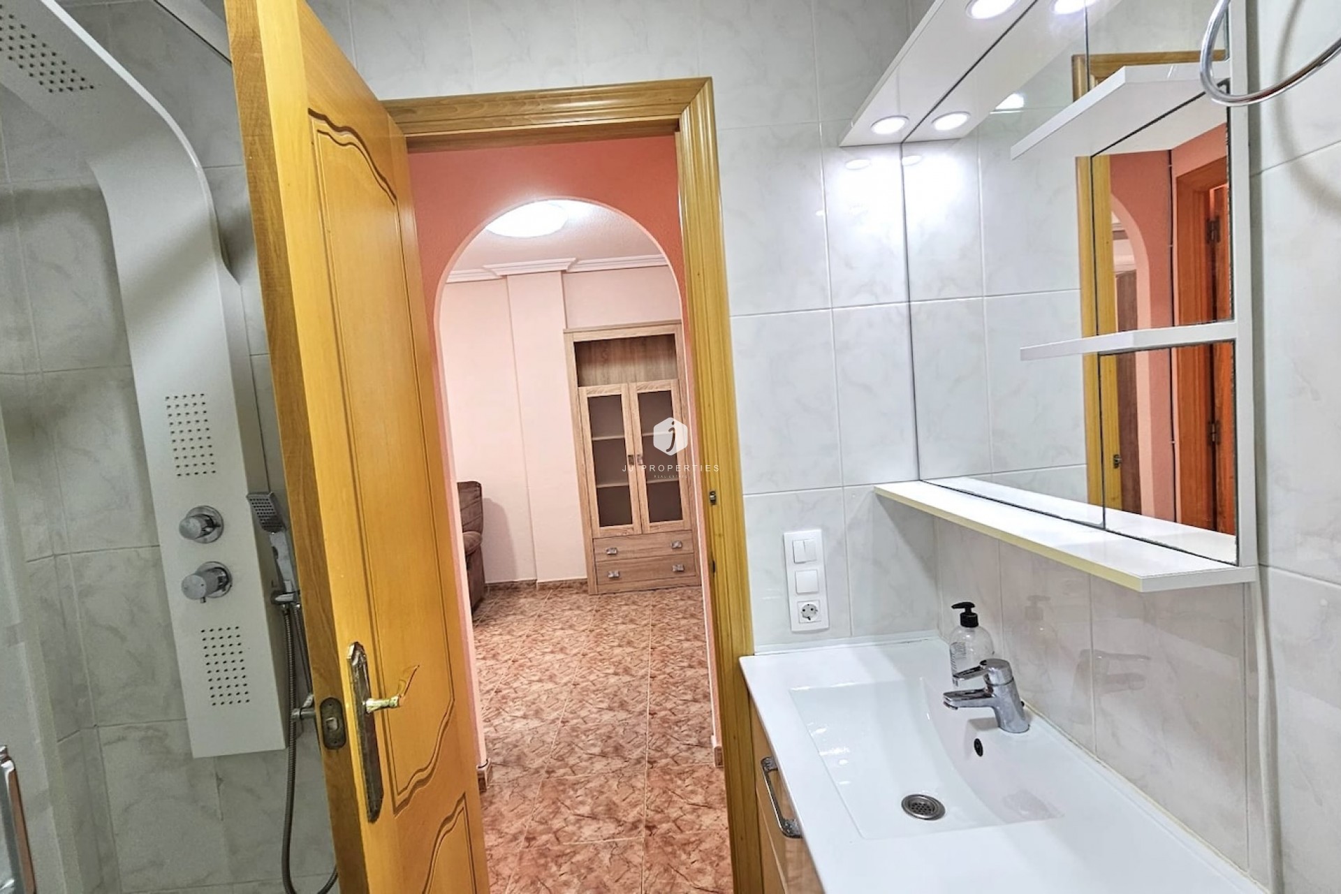 D'occasion - Appartement -
Torrevieja - Costa Blanca