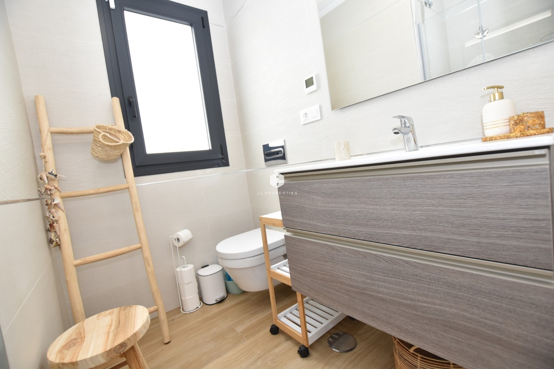 D'occasion - Appartement -
Torrevieja - Costa Blanca