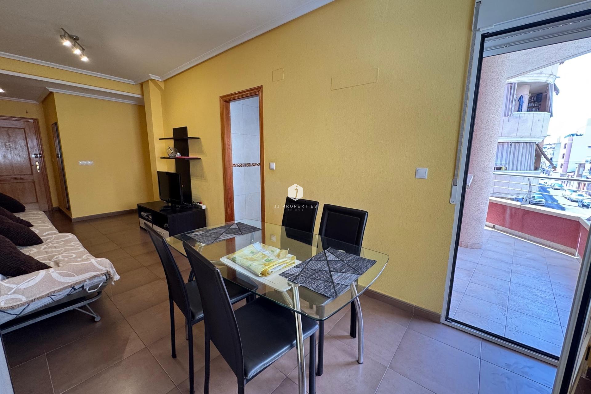 D'occasion - Appartement -
Torrevieja - Costa Blanca