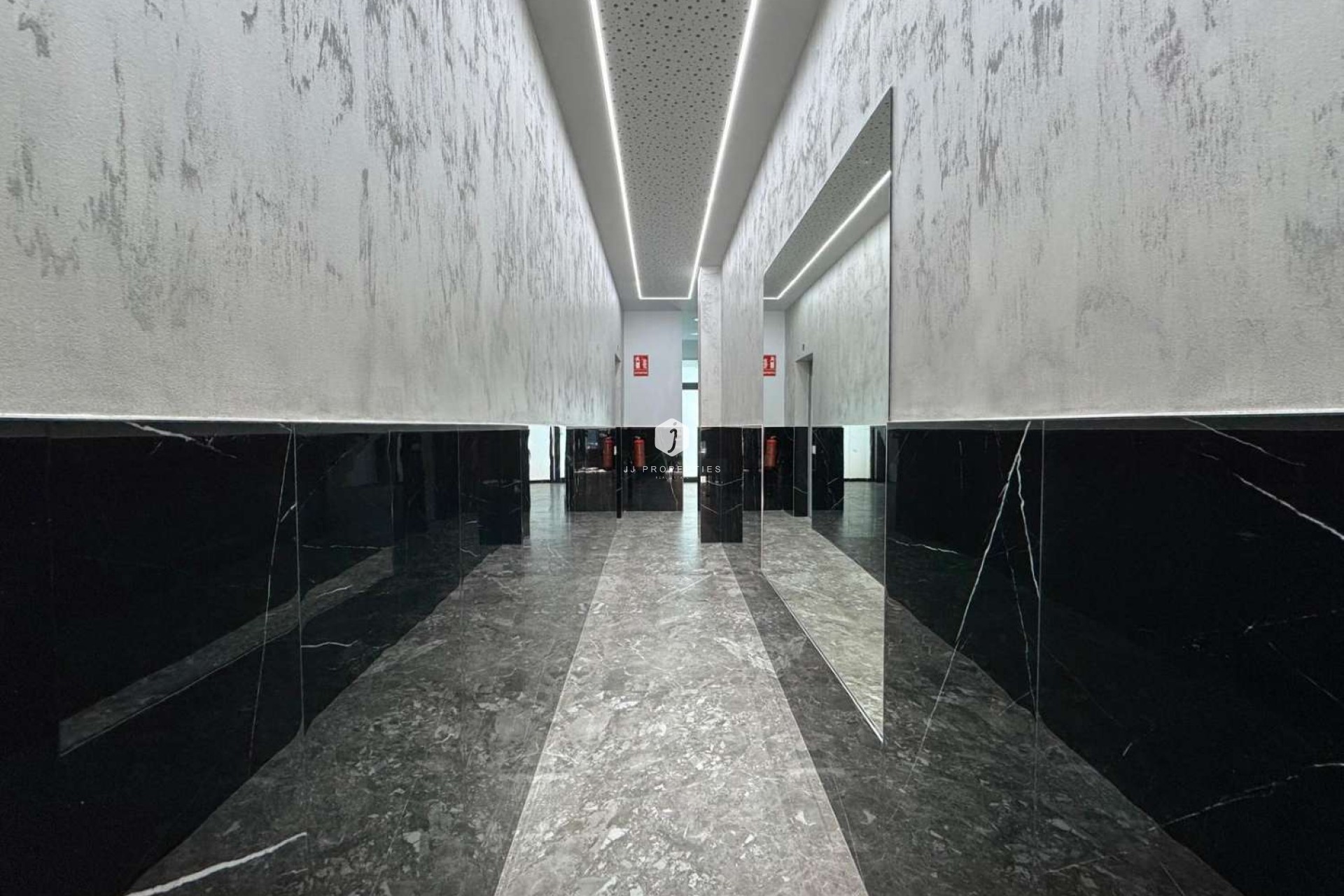 D'occasion - Appartement -
Torrevieja - Costa Blanca