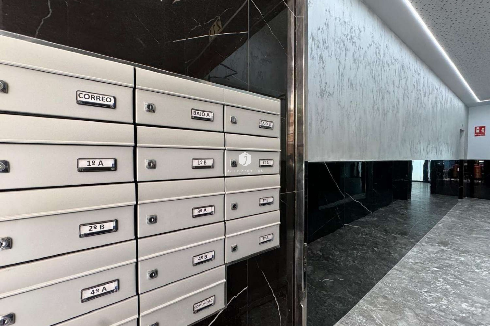 D'occasion - Appartement -
Torrevieja - Costa Blanca