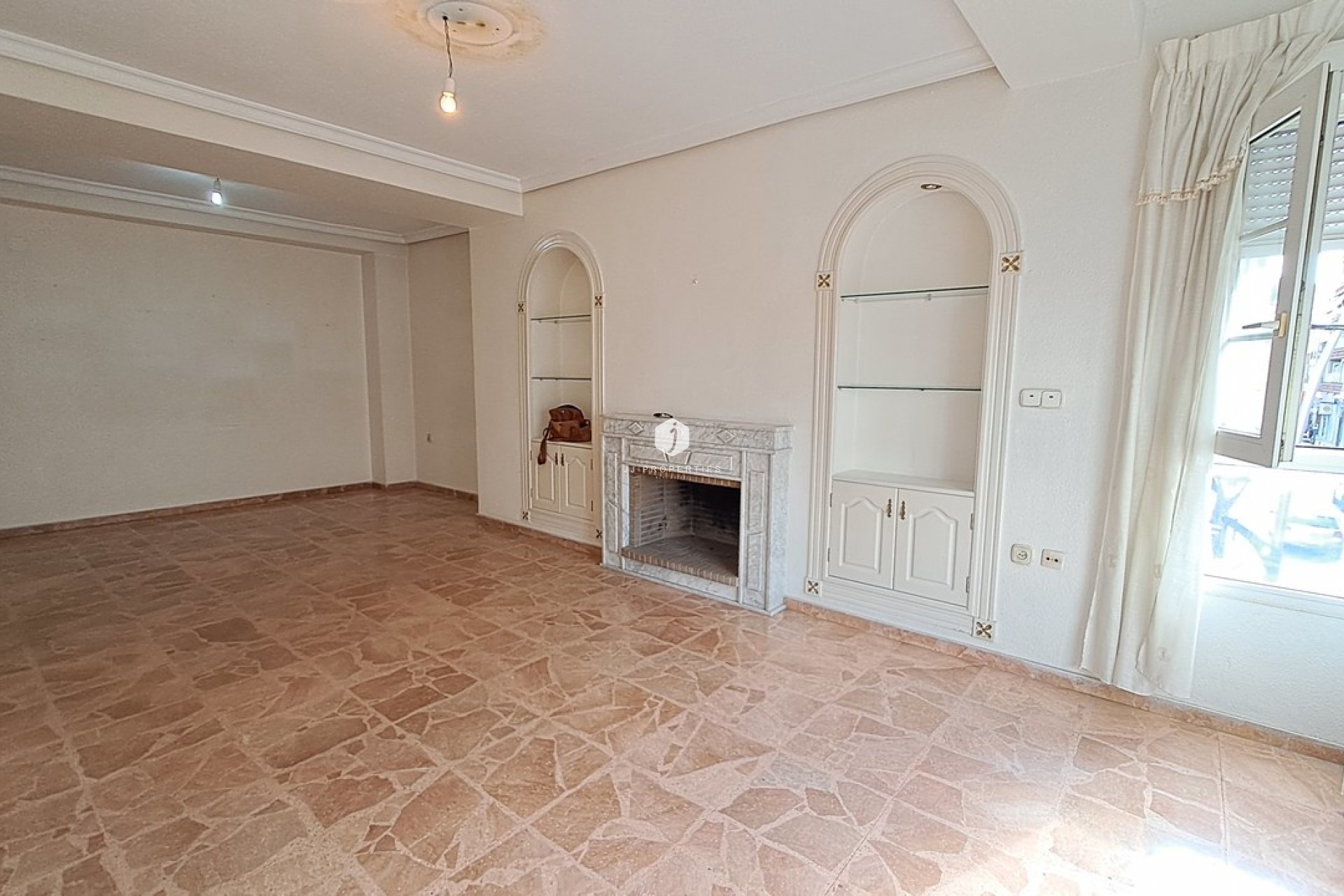 D'occasion - Appartement -
Torrevieja - Costa Blanca