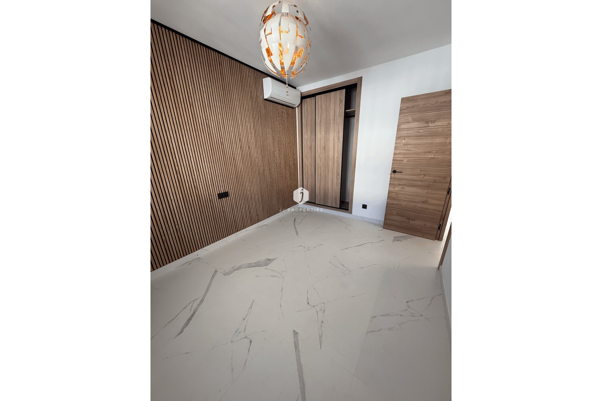 D'occasion - Appartement -
Torrevieja - Costa Blanca