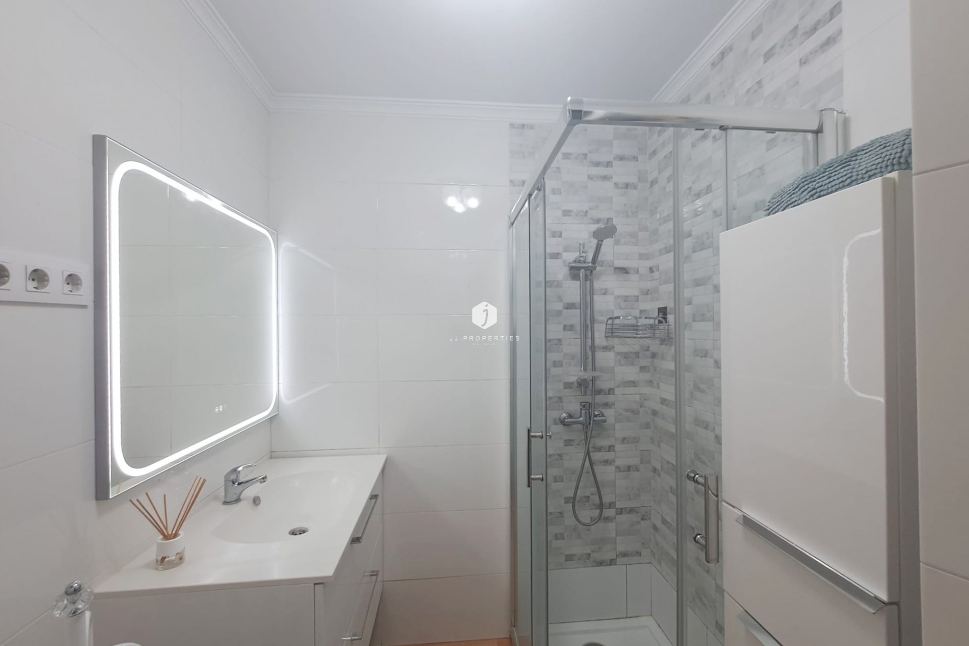 D'occasion - Appartement -
Torrevieja - Costa Blanca