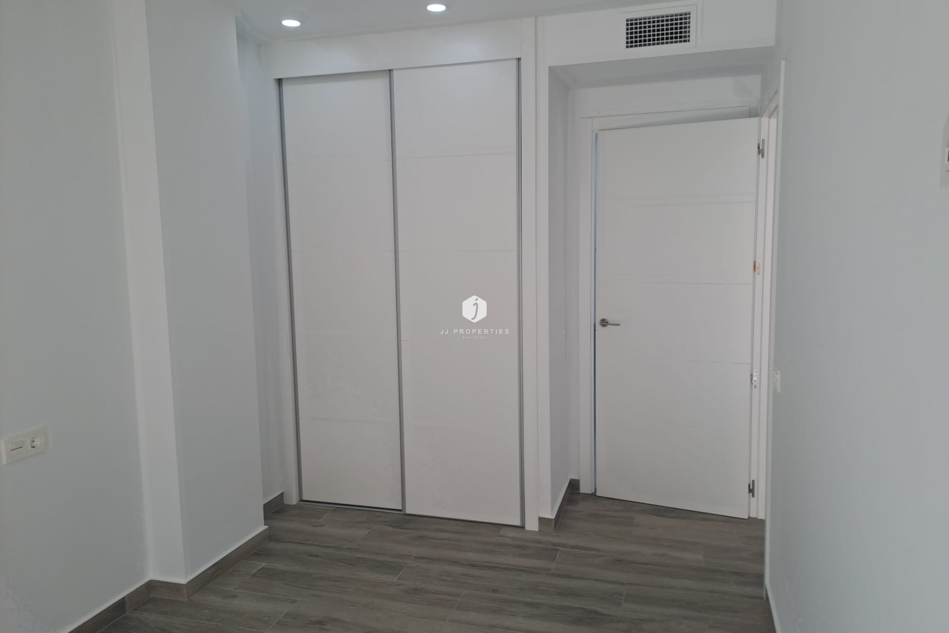 D'occasion - Appartement -
Torrevieja - Costa Blanca